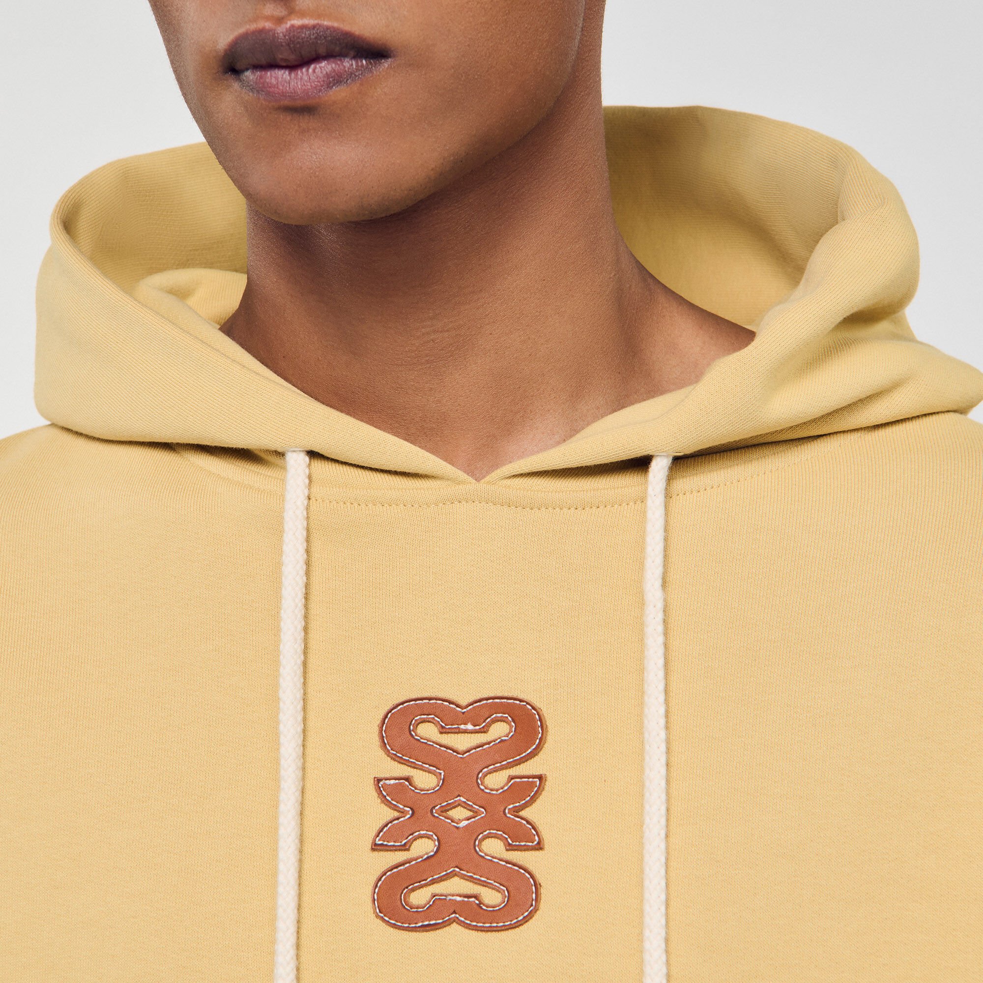 Sweatshirt mit Leder-Patch