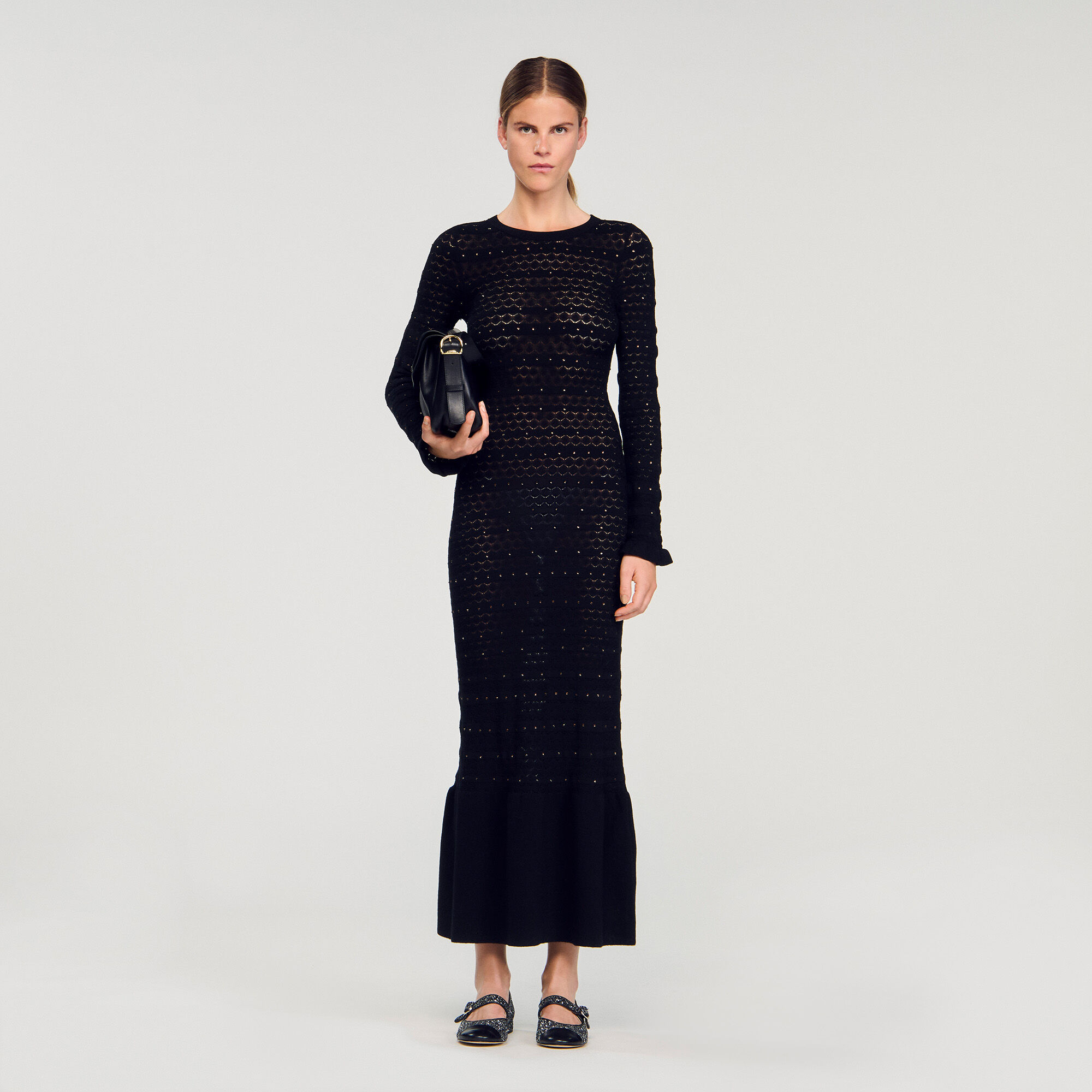 Langes Strickkleid mit Strassbesatz