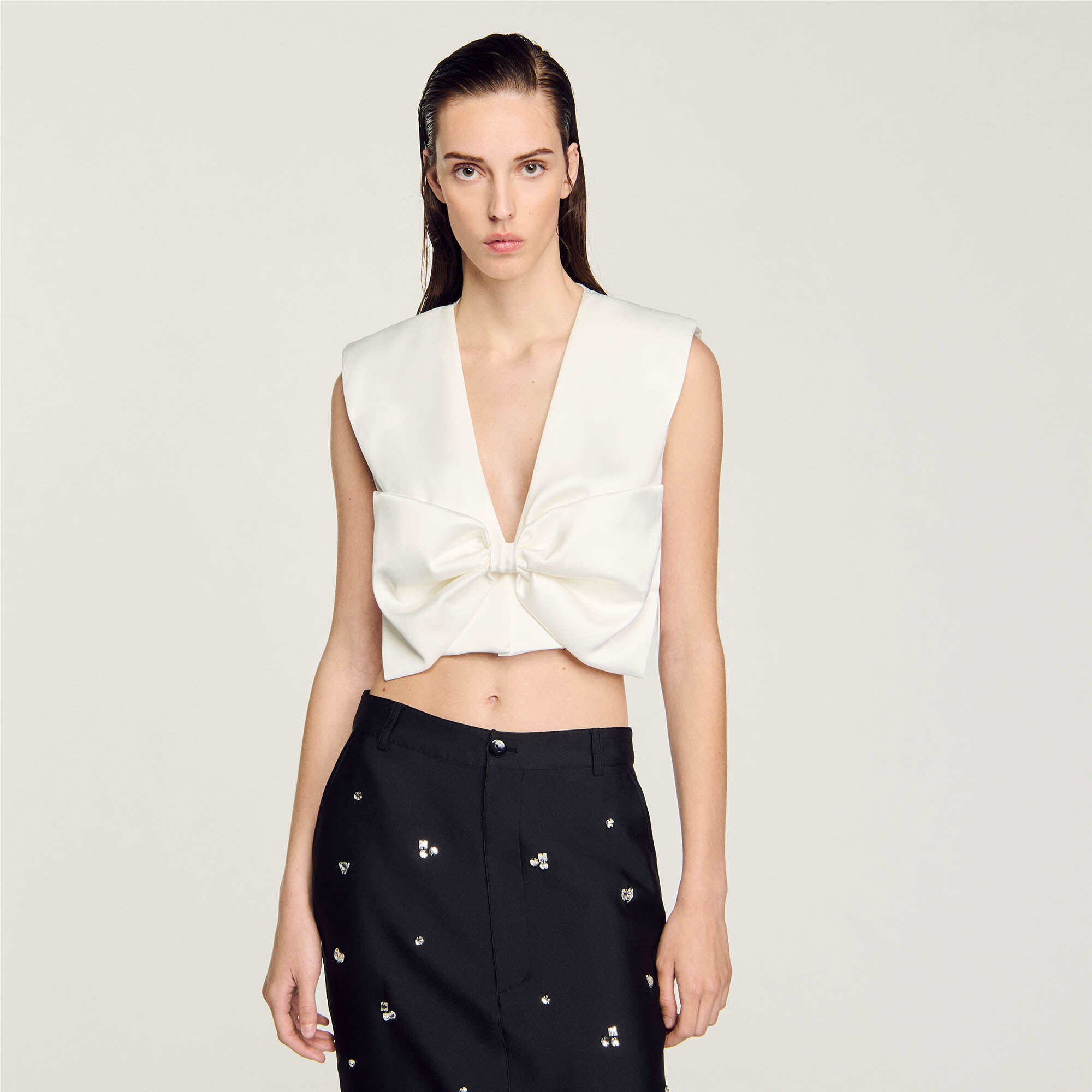 Kurzes Satin-Top