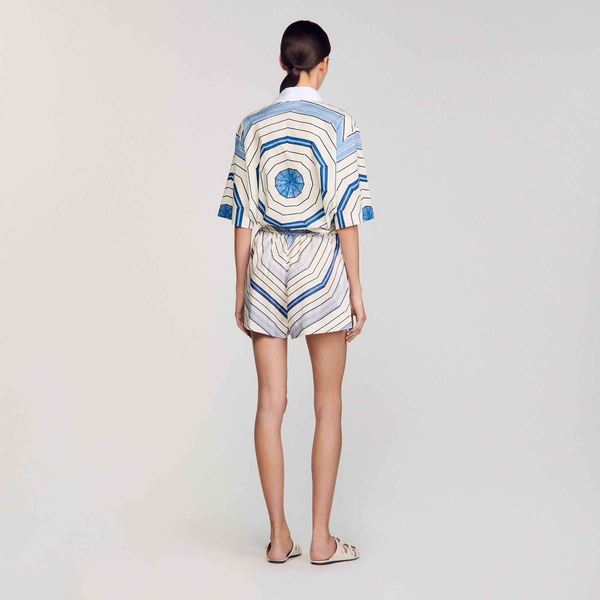 Shorts mit Spiralendruckmuster