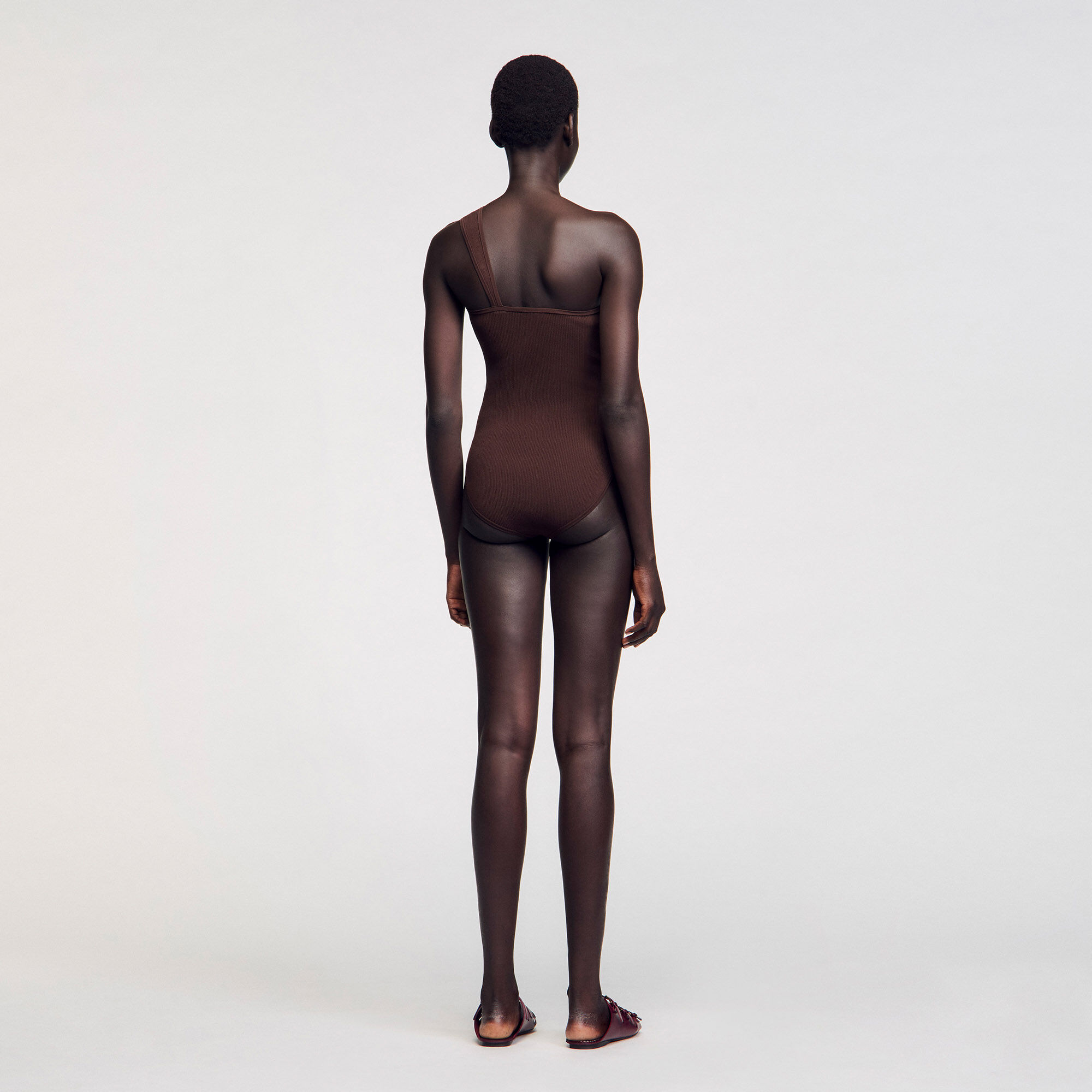 Asymmetrischer Body mit Zierperlen