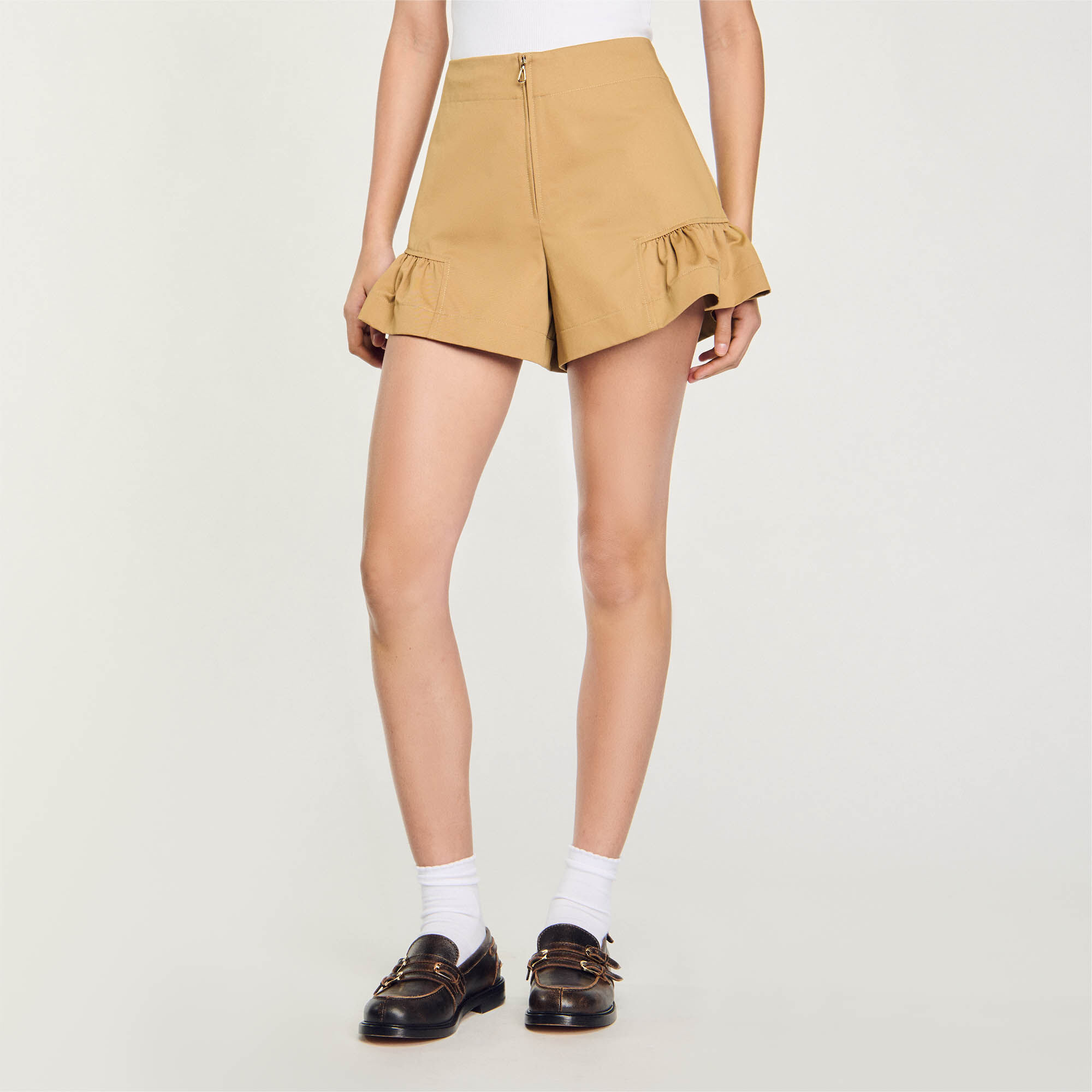 Shorts mit Volants