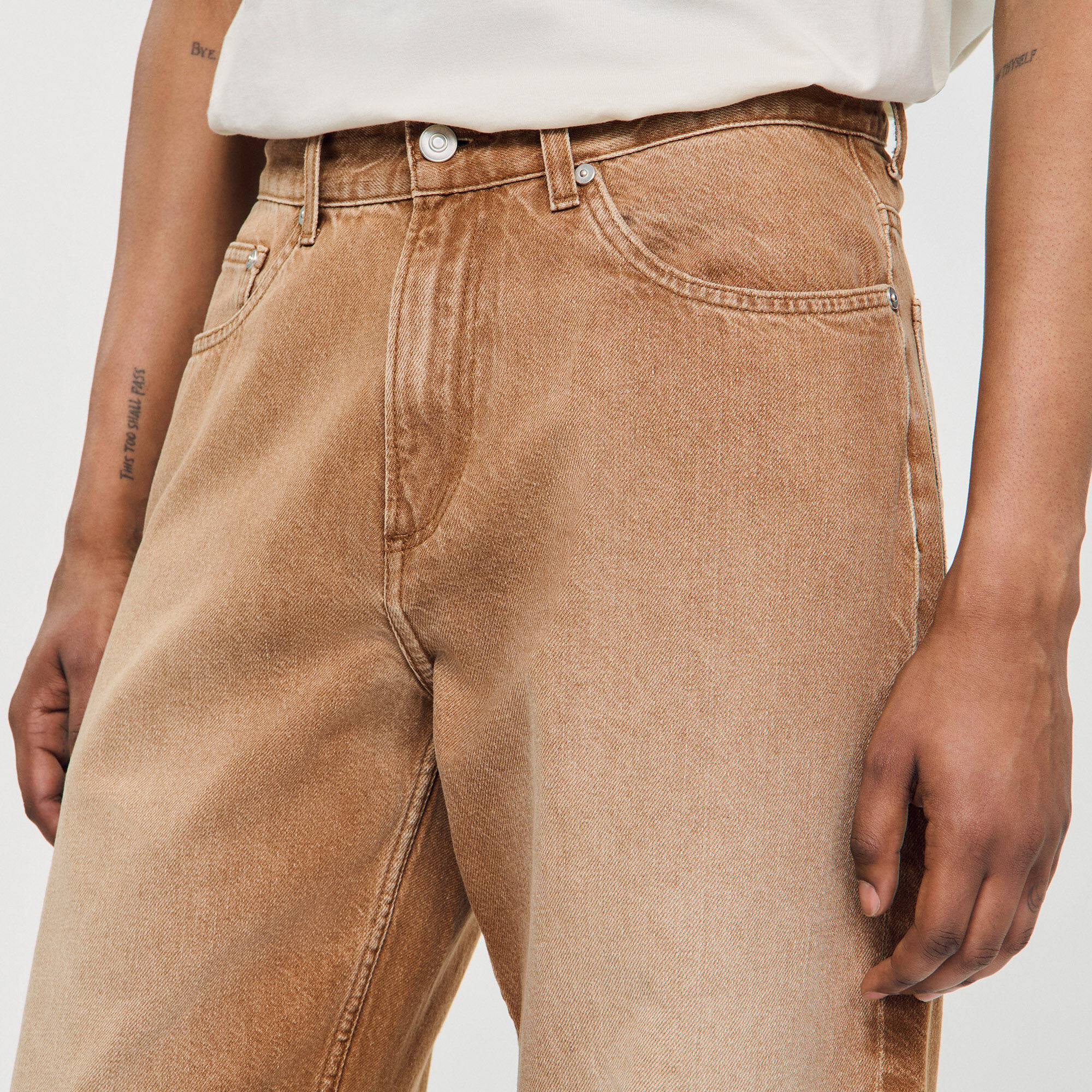 Verwaschene Baggy-Jeans aus Baumwolle