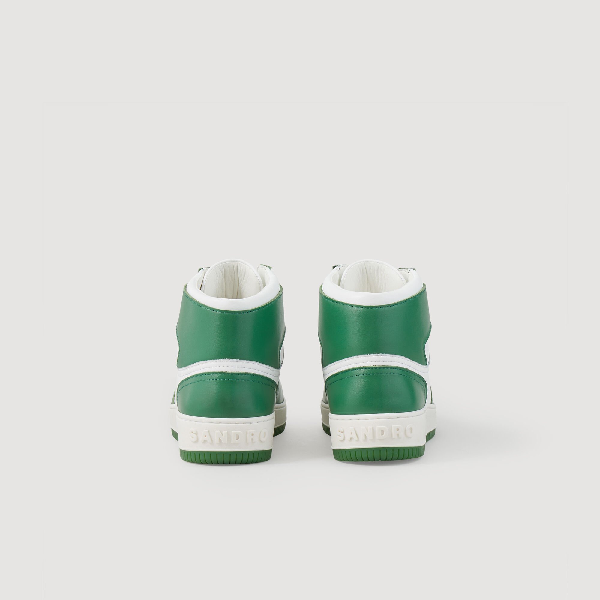 Hoher Sneaker aus Leder