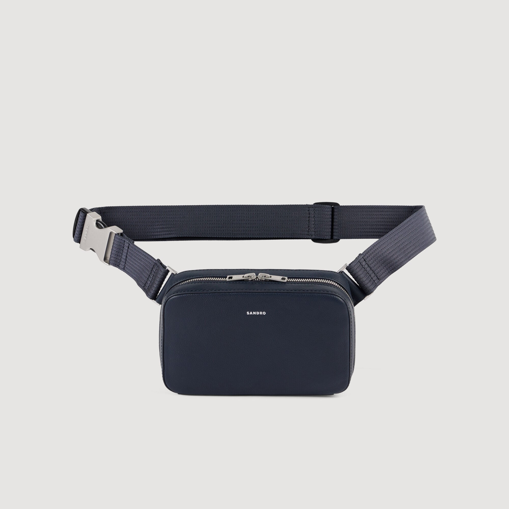 Kleine Tasche aus genarbtem Leder