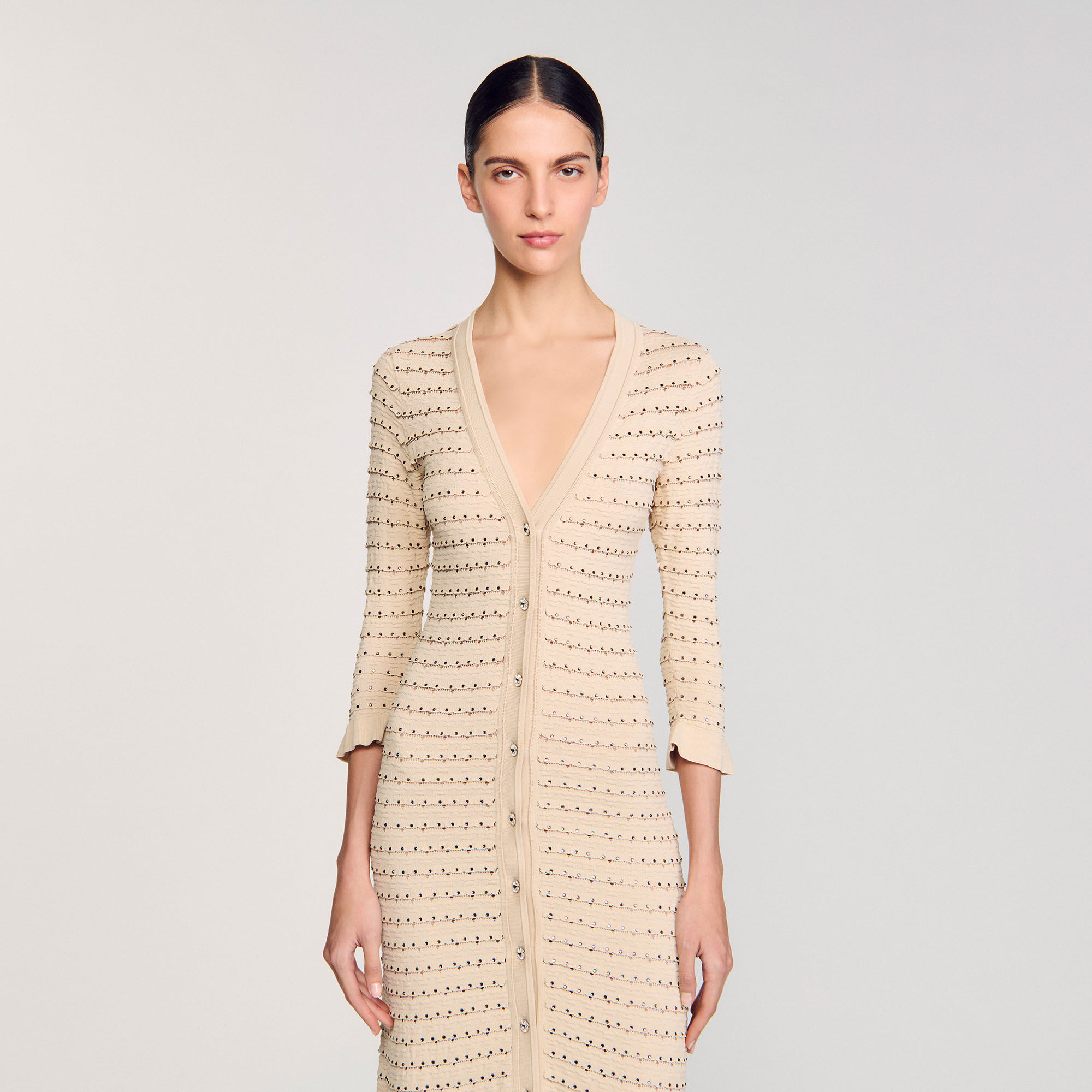 Langes Strickkleid mit Strassbesatz