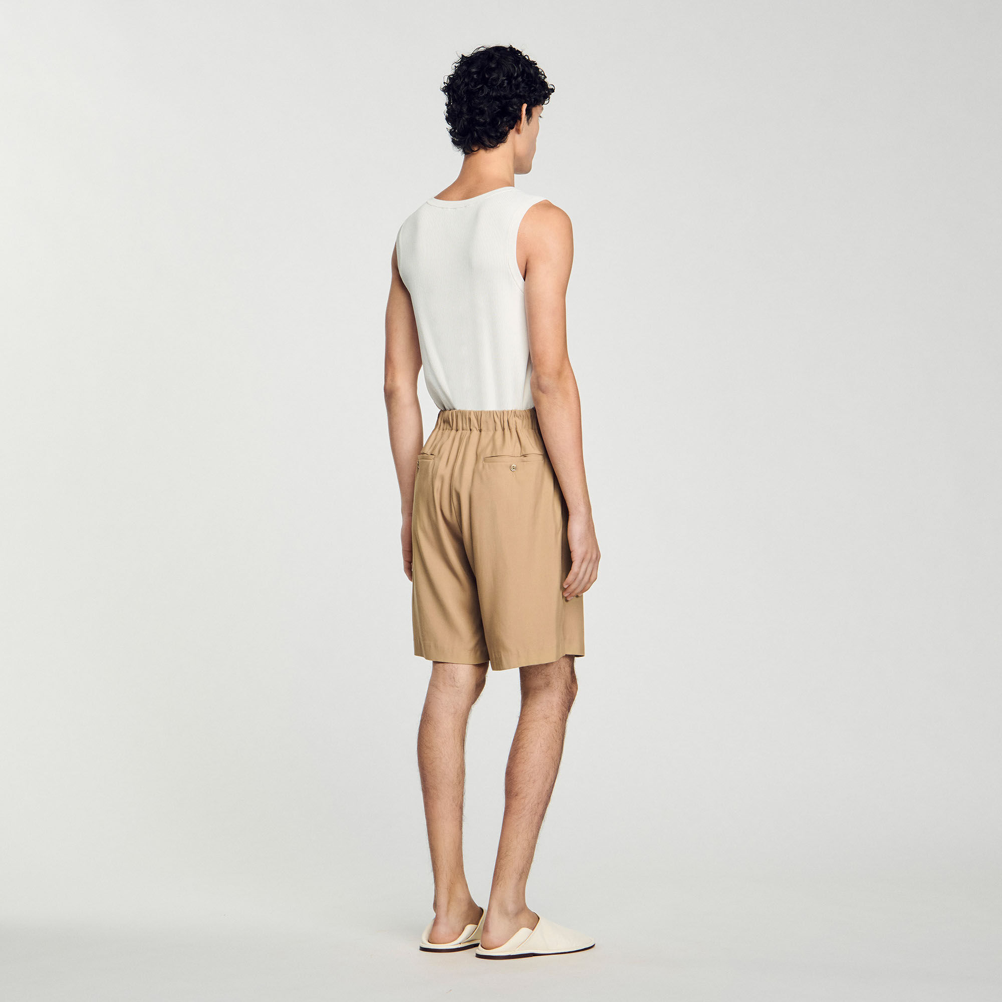 Fließende Bermudashorts