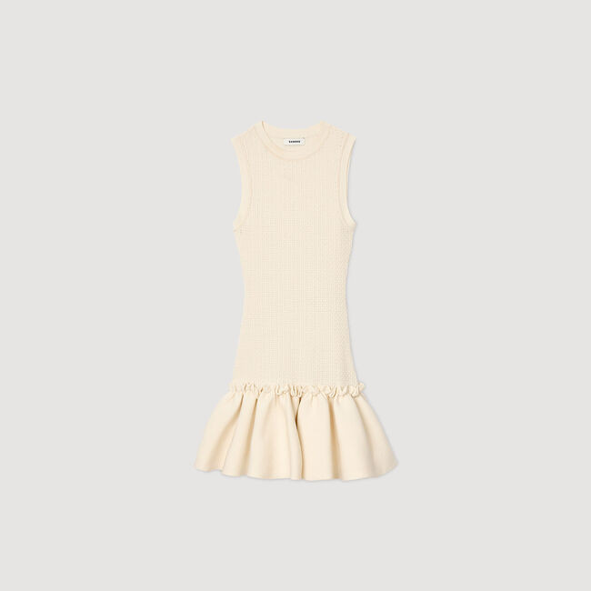 Kurzes Strickkleid mit Volant