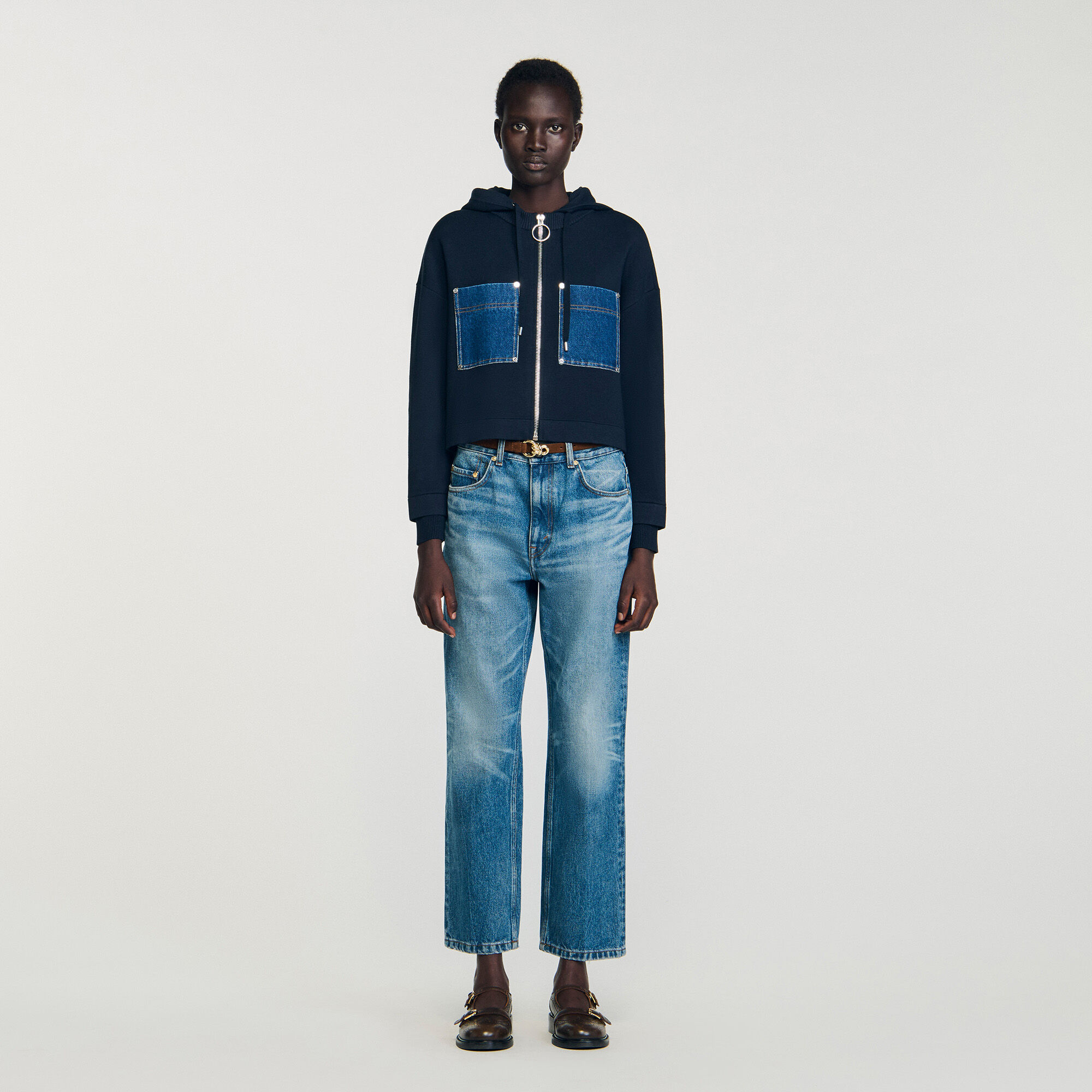 Sweatshirt aus Strick und Denim