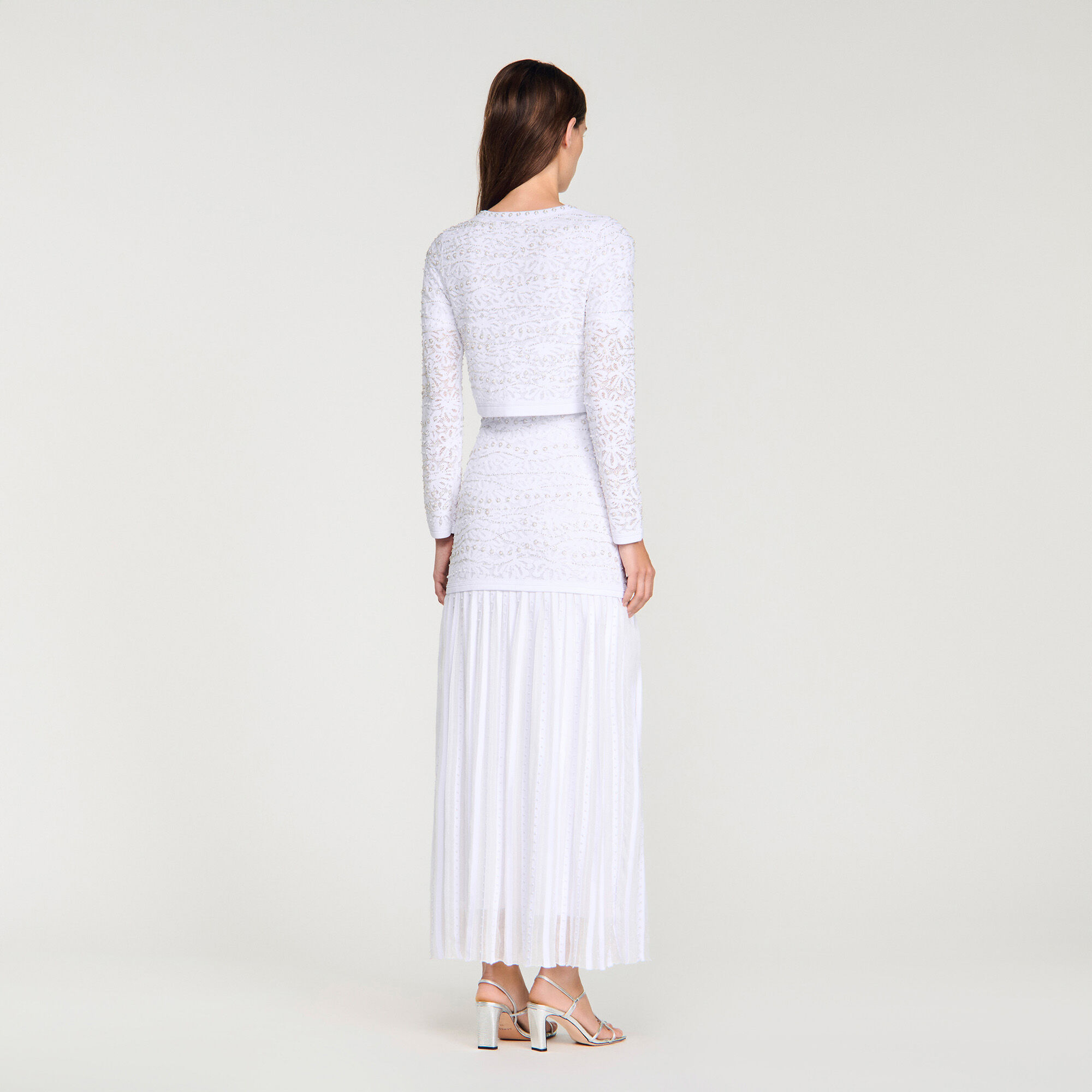 Kurzer Cardigan mit Perlen