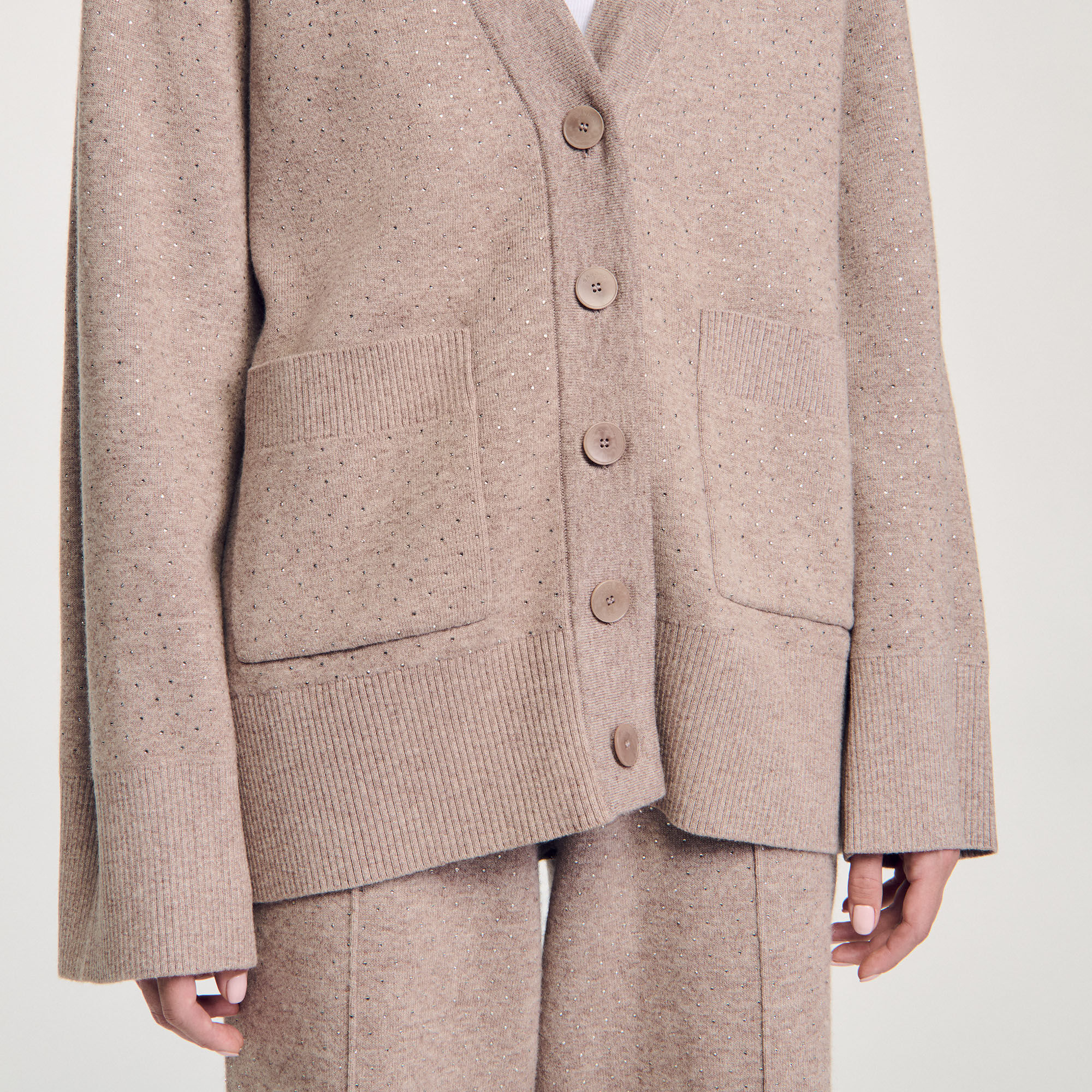 Langer Cardigan mit Strass-Verzierung