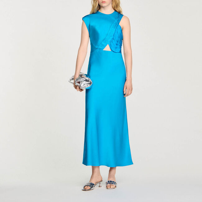 Langes drapiertes Kleid