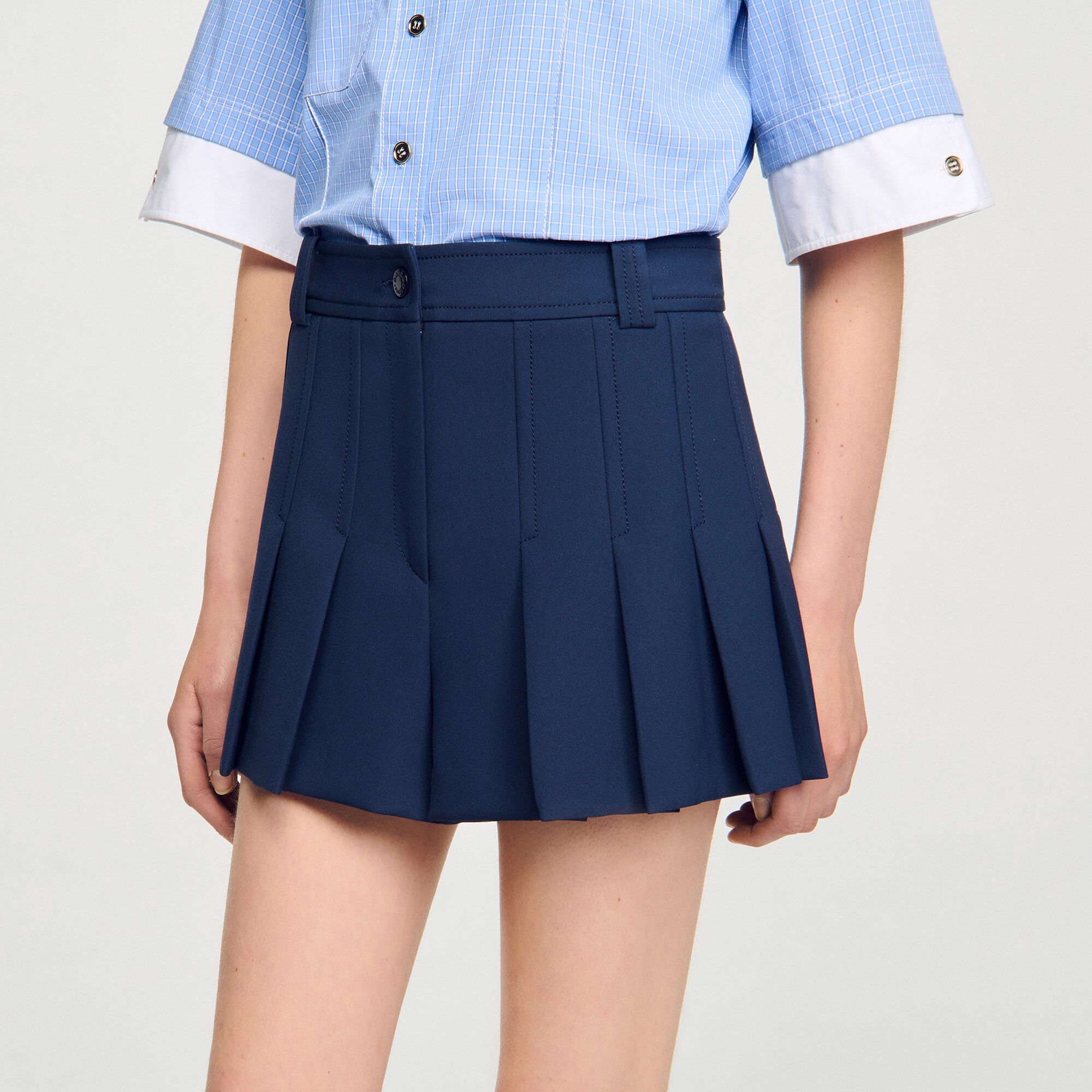 Shorts mit Falten