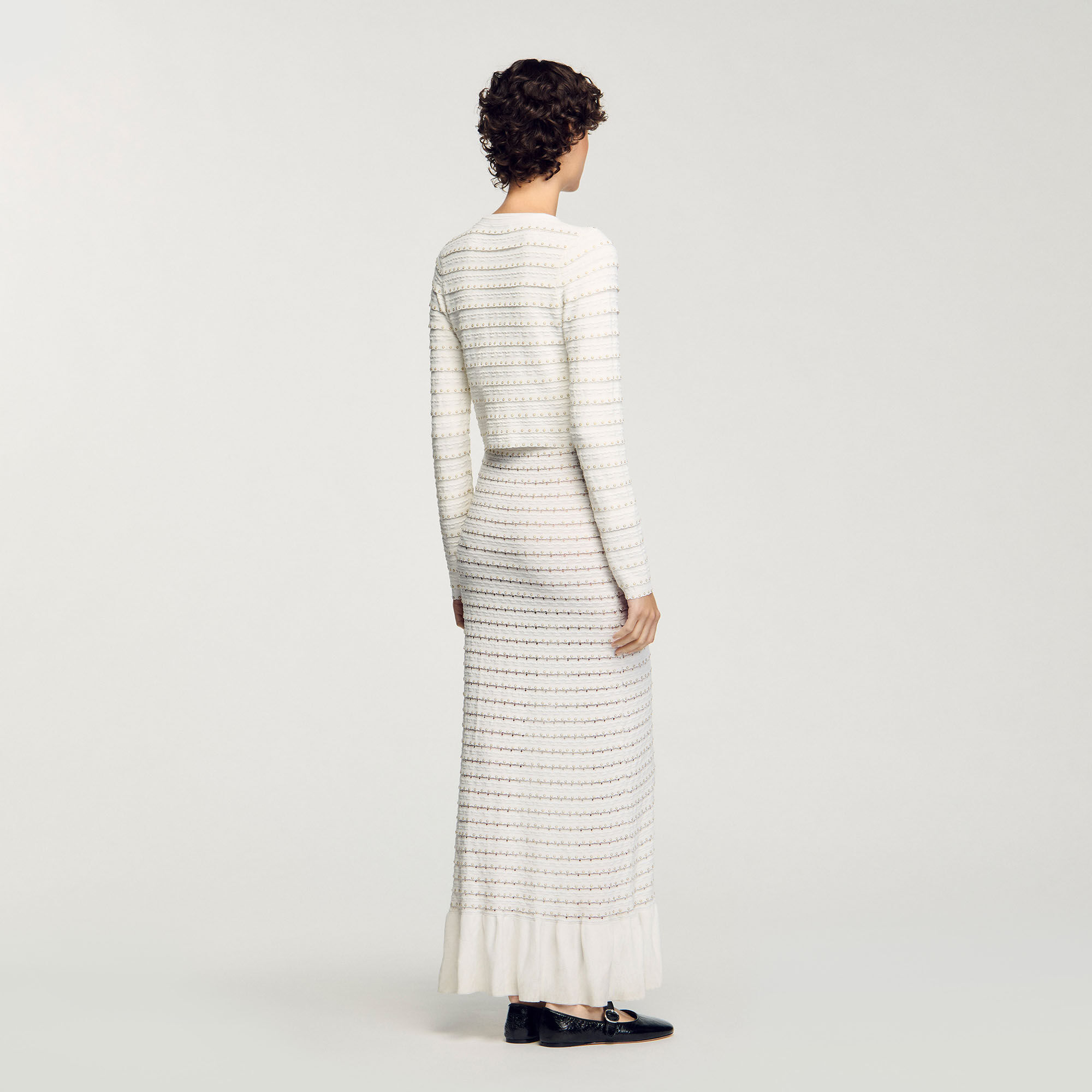 Kurzer Cardigan mit Perlen