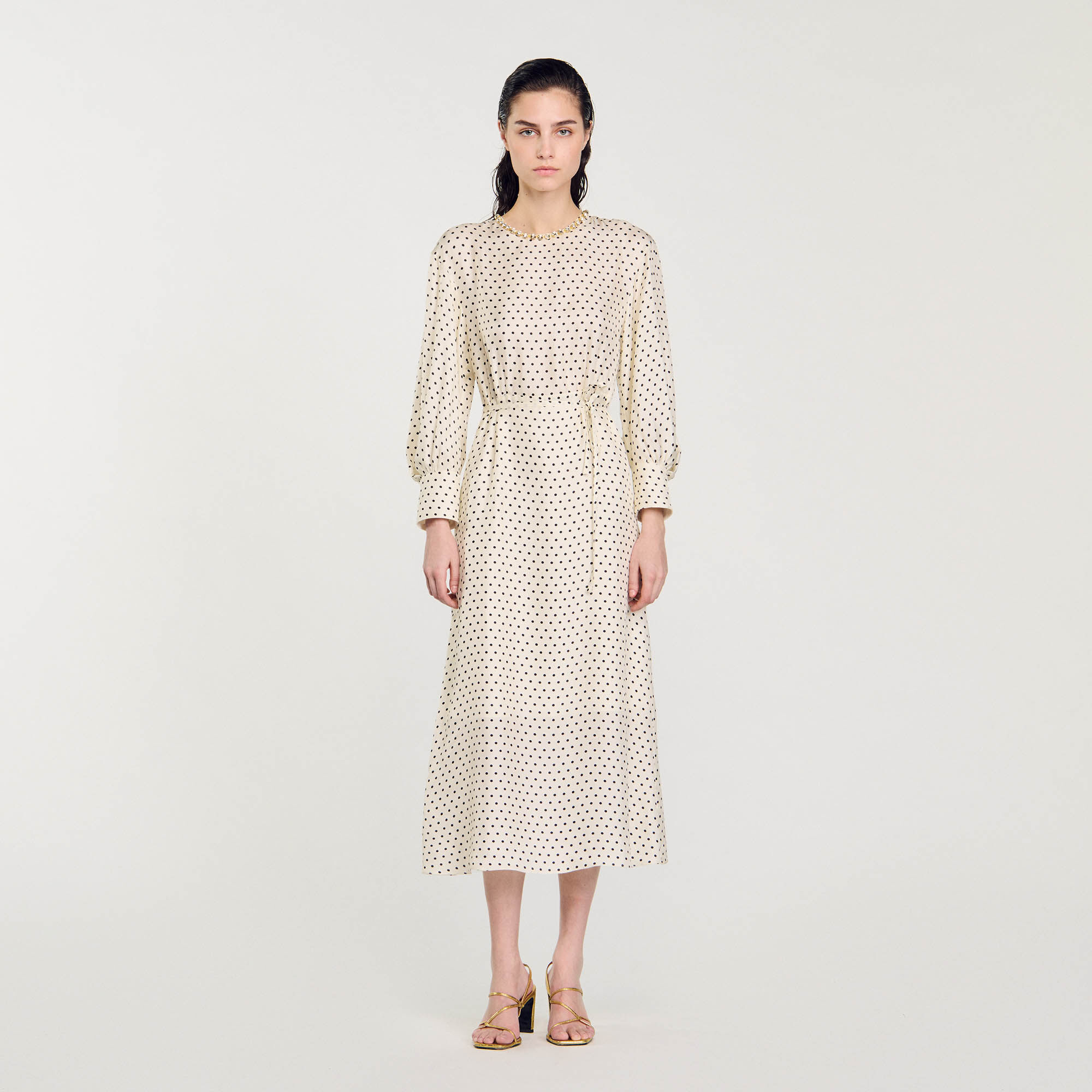 Langes Tupfenkleid