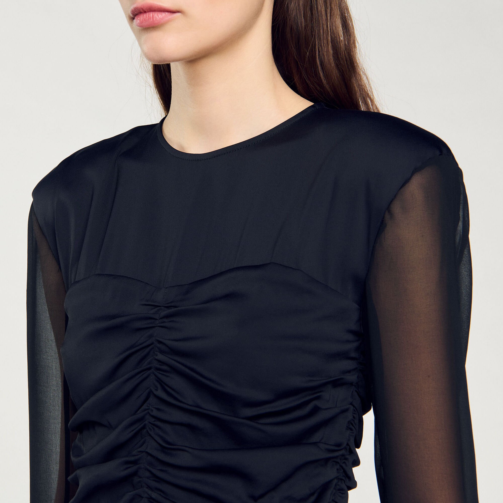 Kurzes drapiertes Kleid