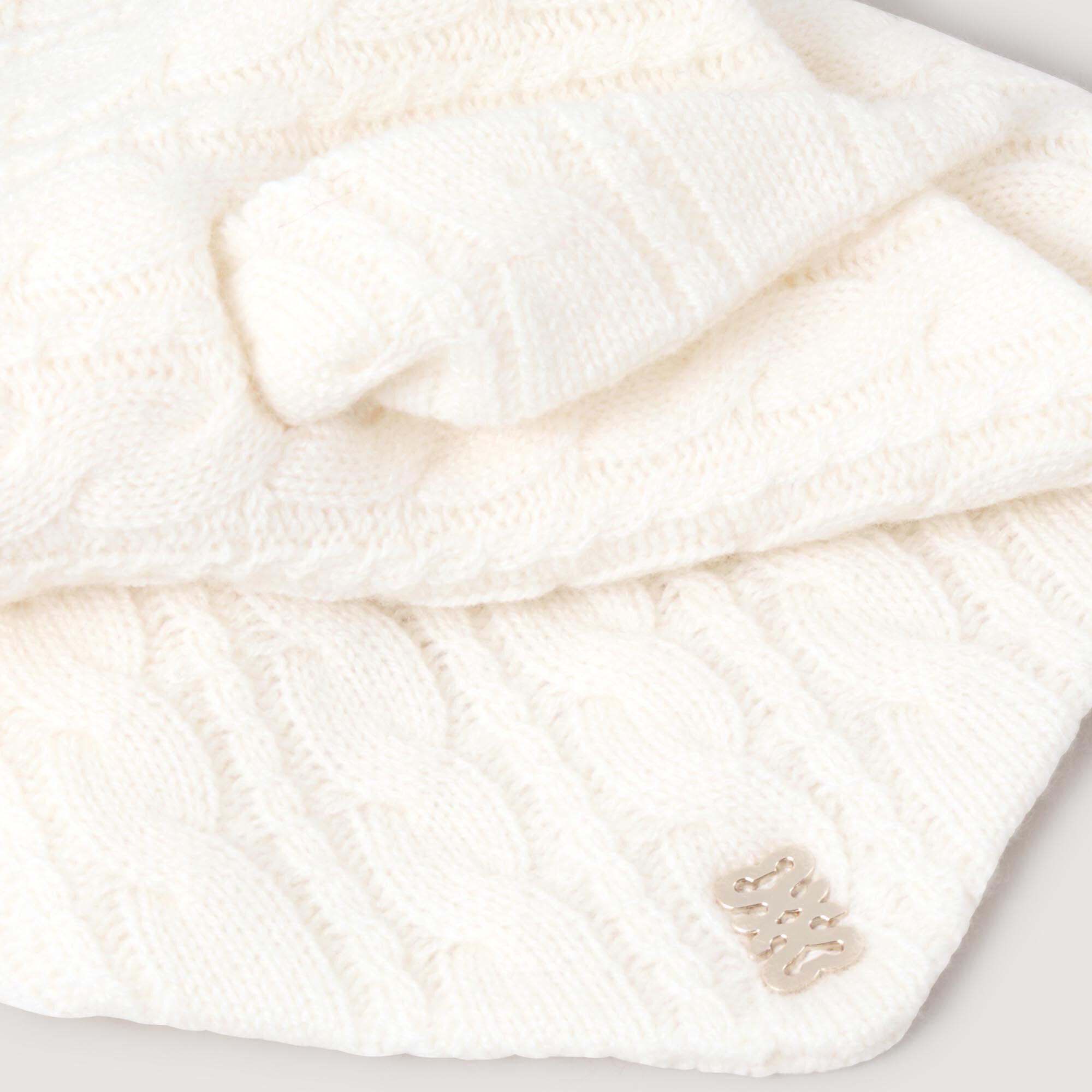 Bandana aus Zopfstrick