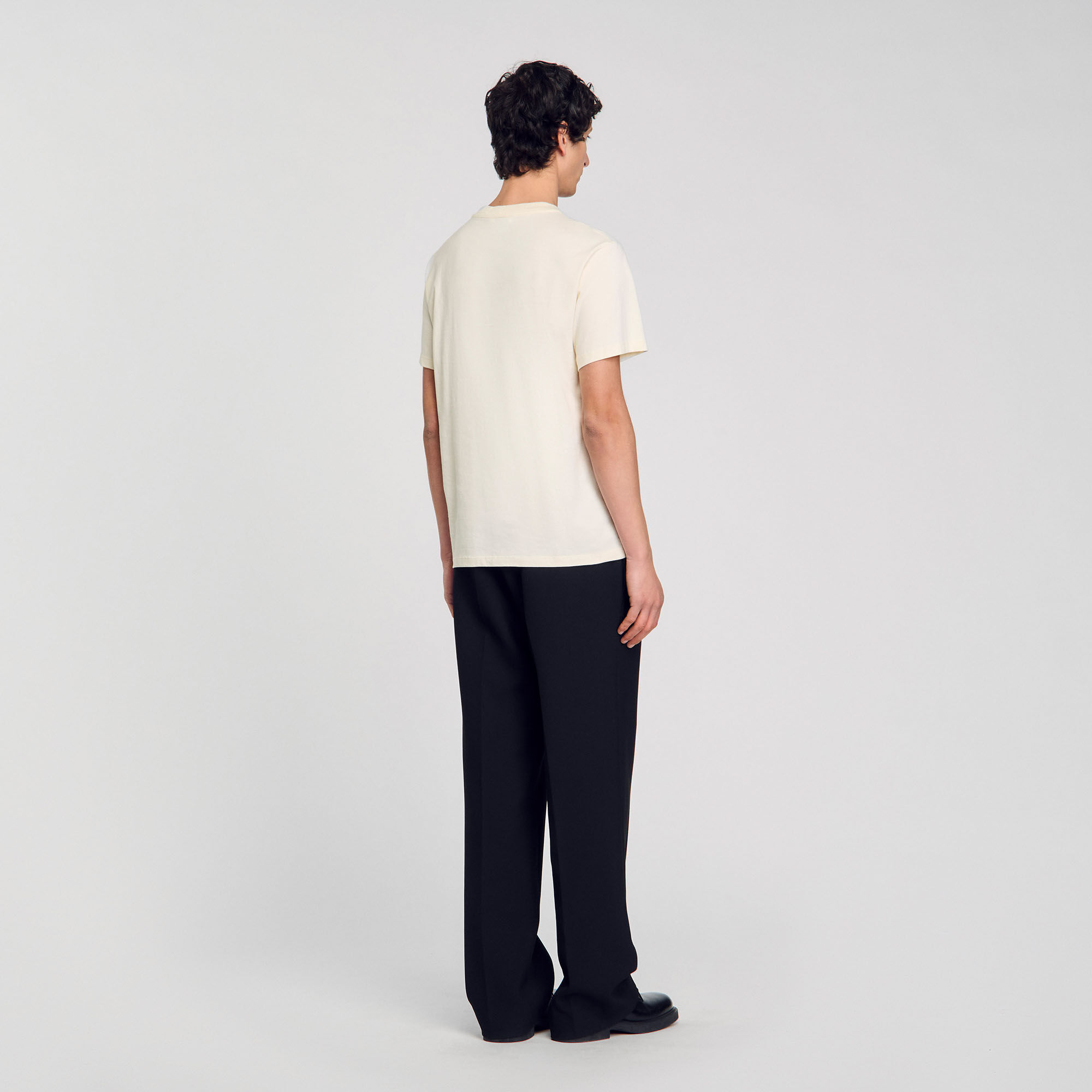 T-Shirt mit Blumendetail