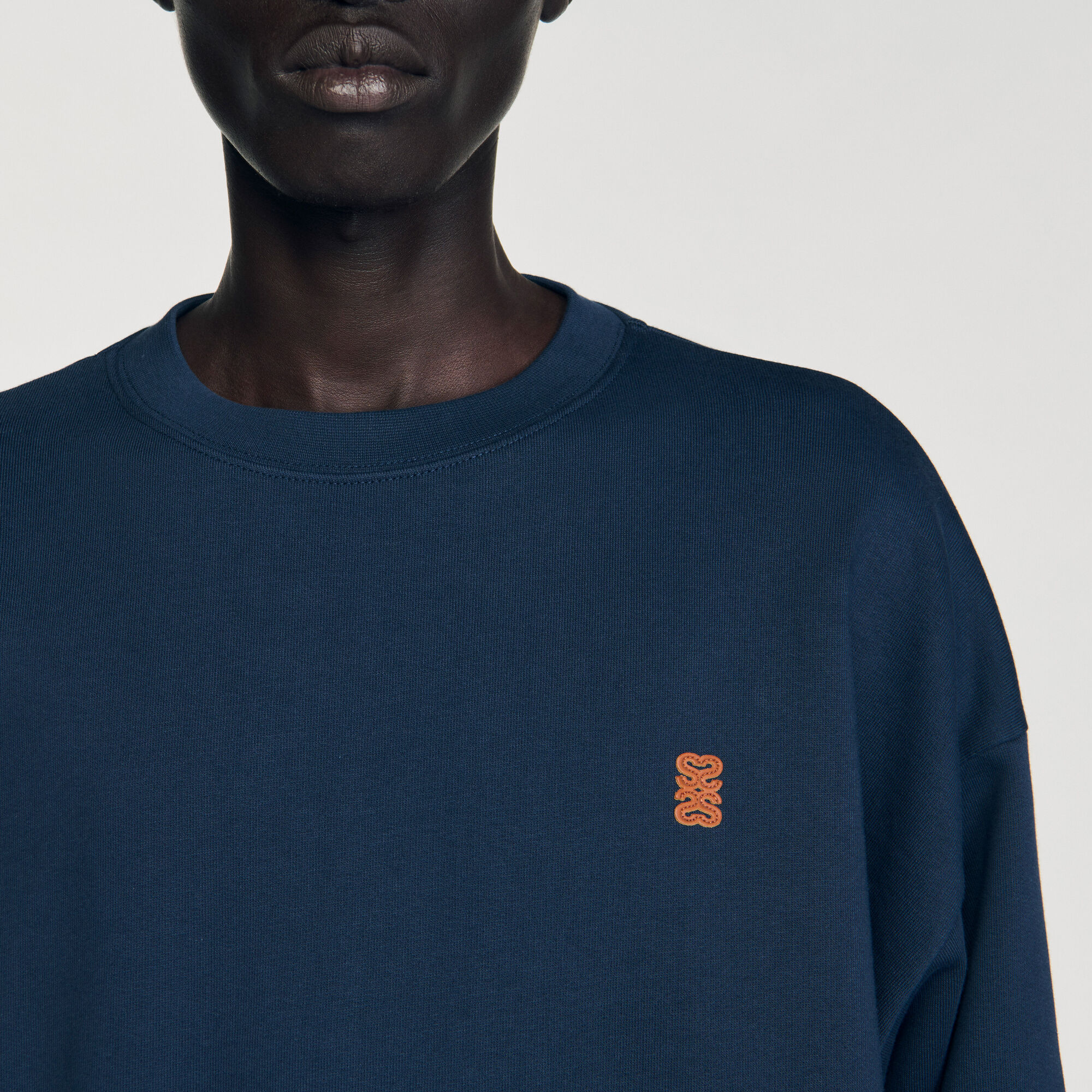 Oversize-Sweatshirt mit Leder-Patch
