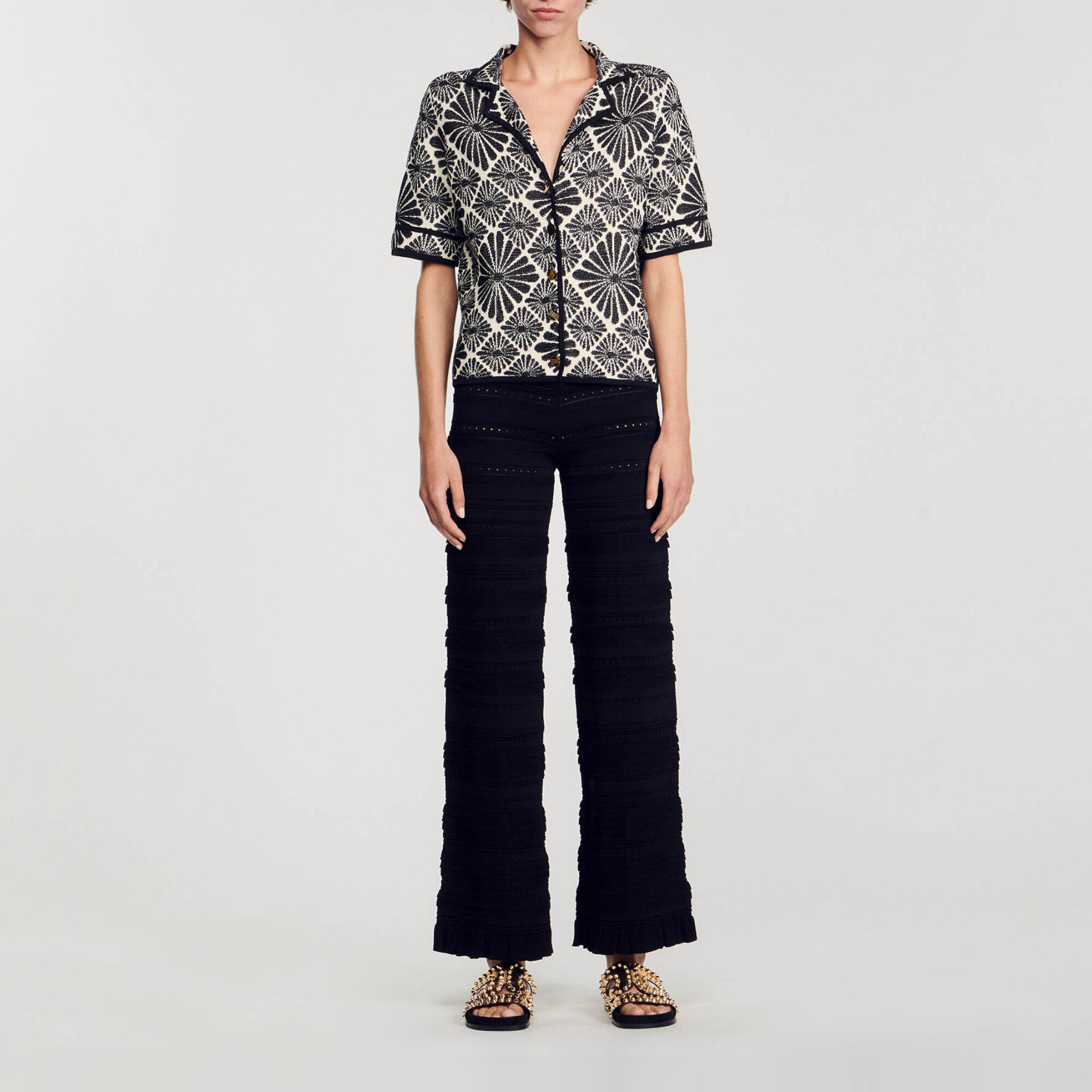 Cardigan mit Jacquard-Blumenmotiv