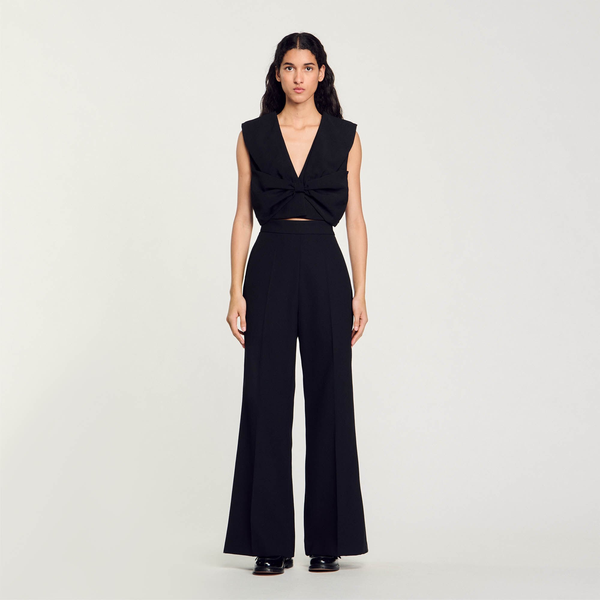 Kurzes Satin-Top