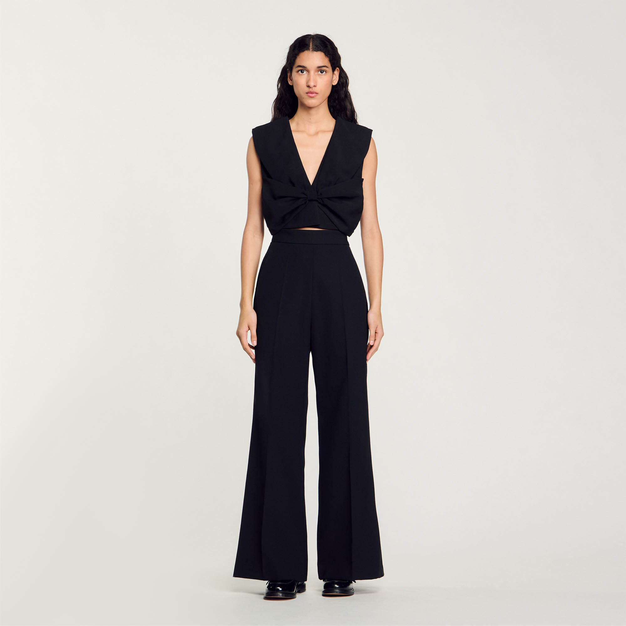 Kurzes Satin-Top