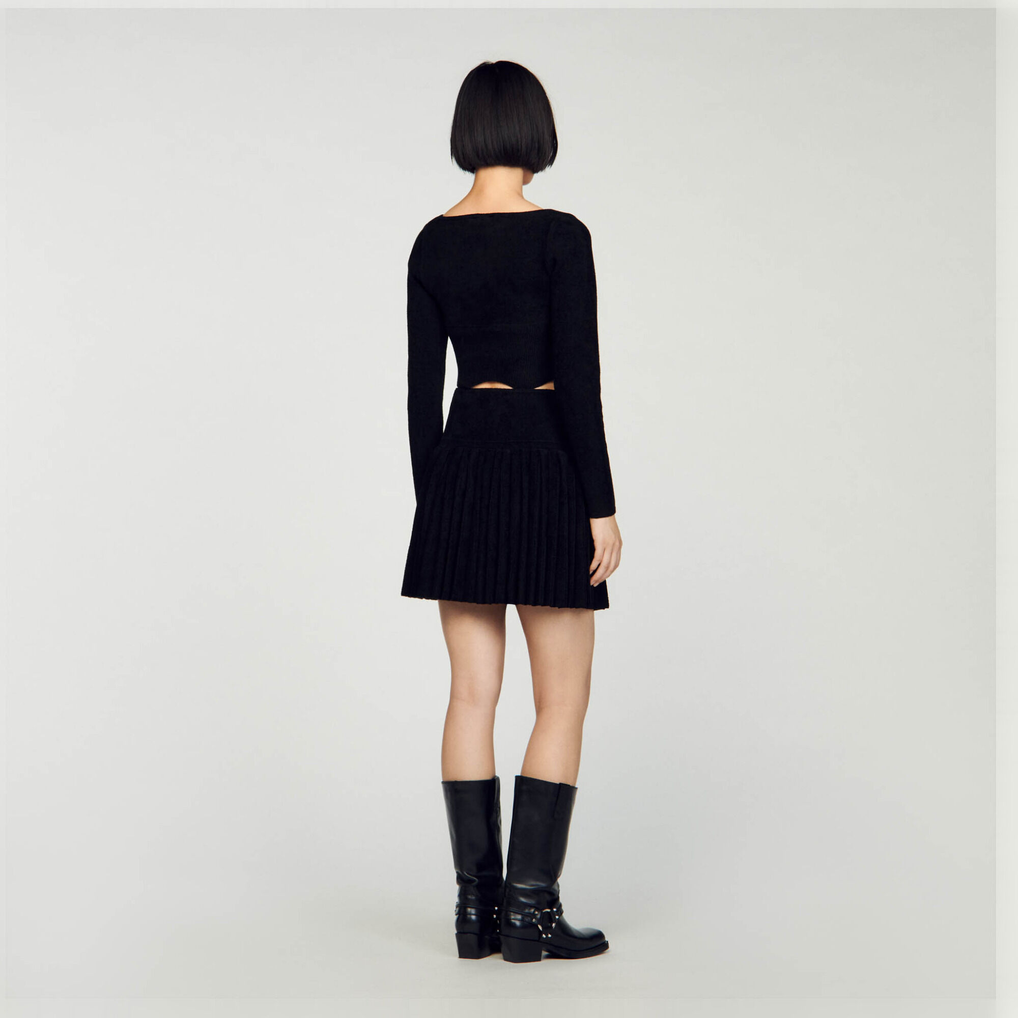 Kurzer Pullover aus samtigem Strick