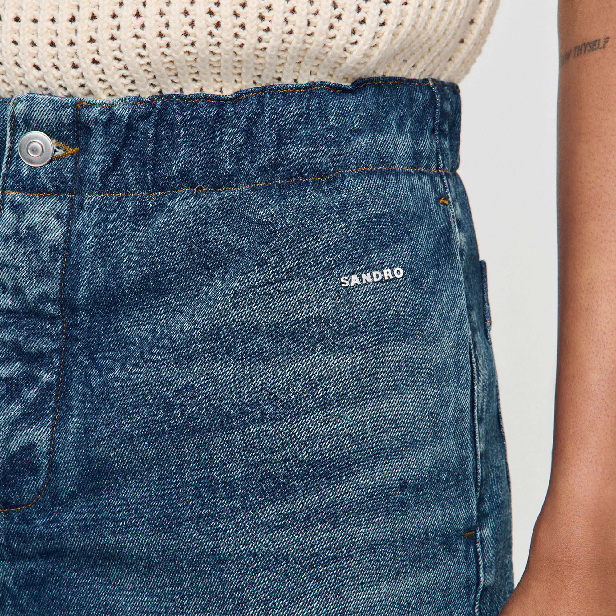 Elastische Denim-Shorts