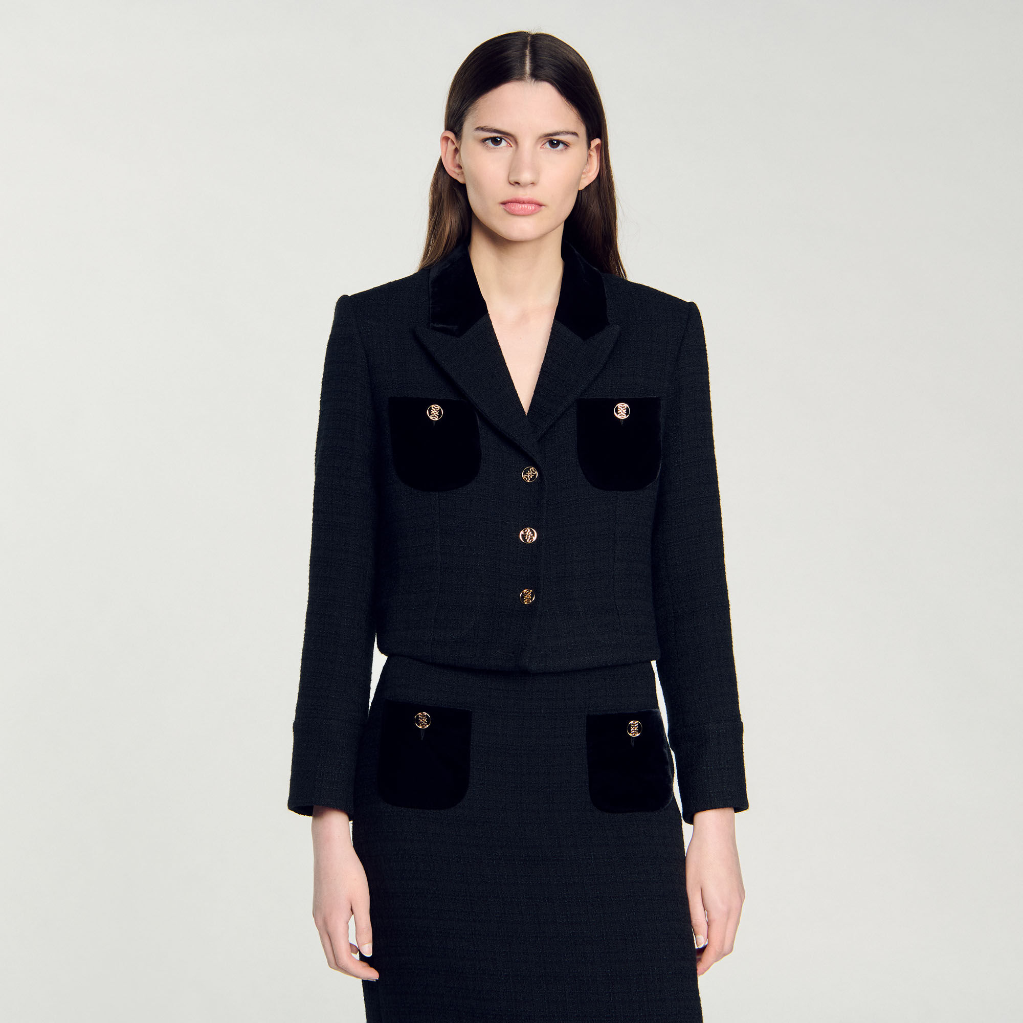 Kurze Jacke aus Tweed und Velours