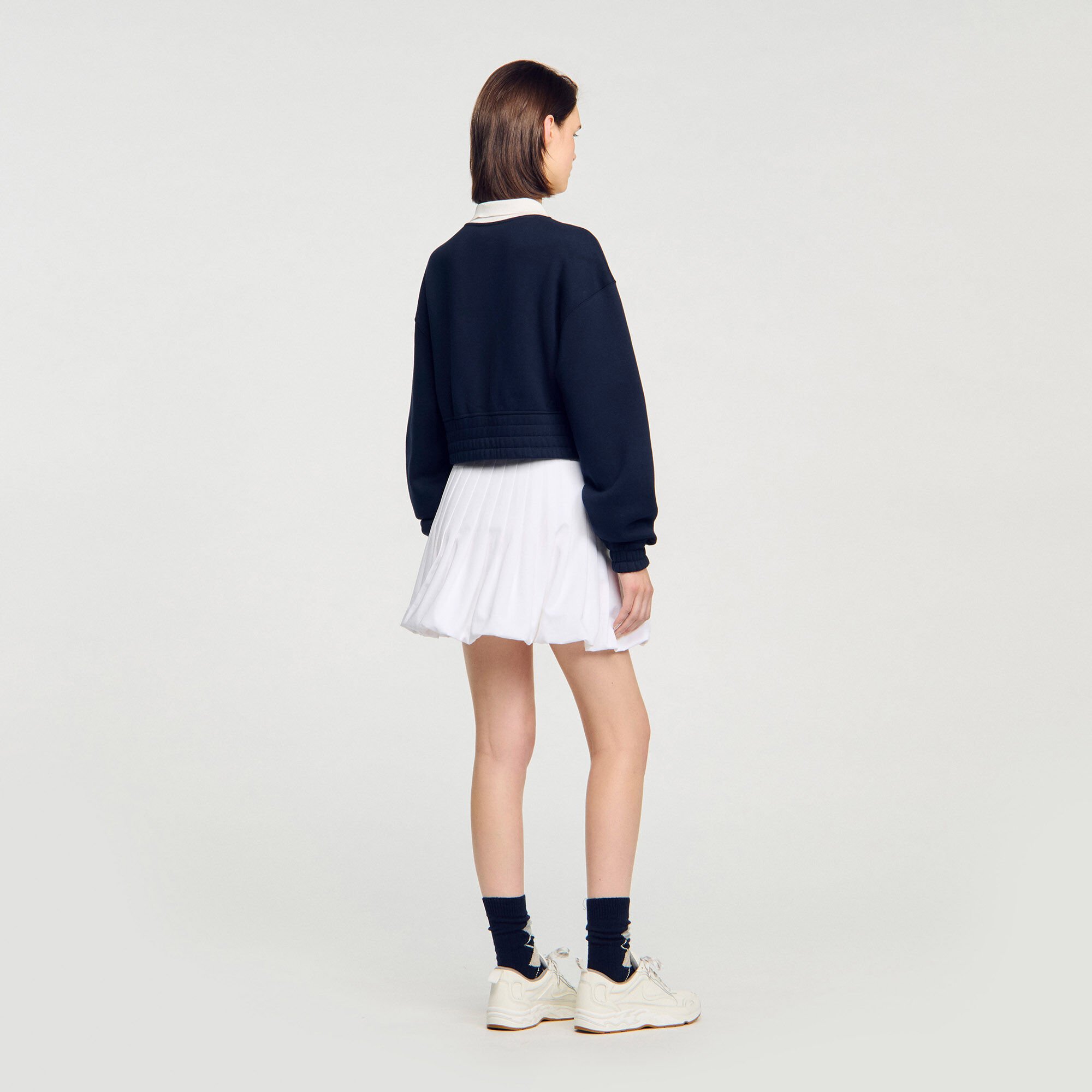 Zweifarbiges kurzes Sweatshirt