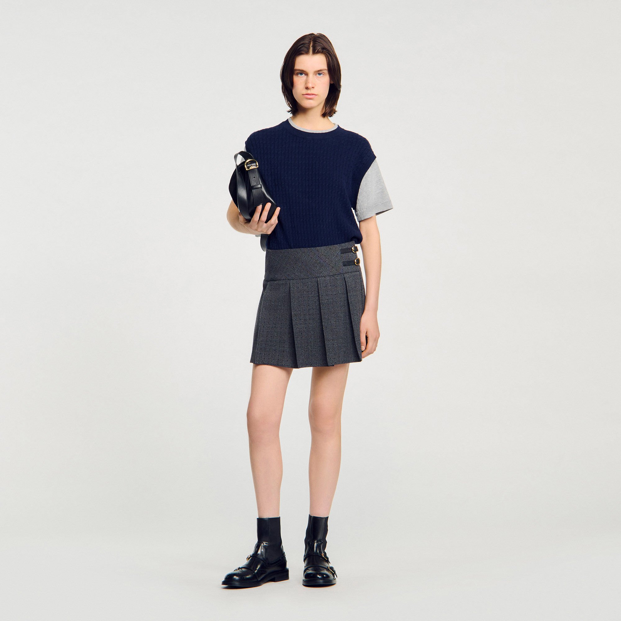 Strickpullover aus Materialmix