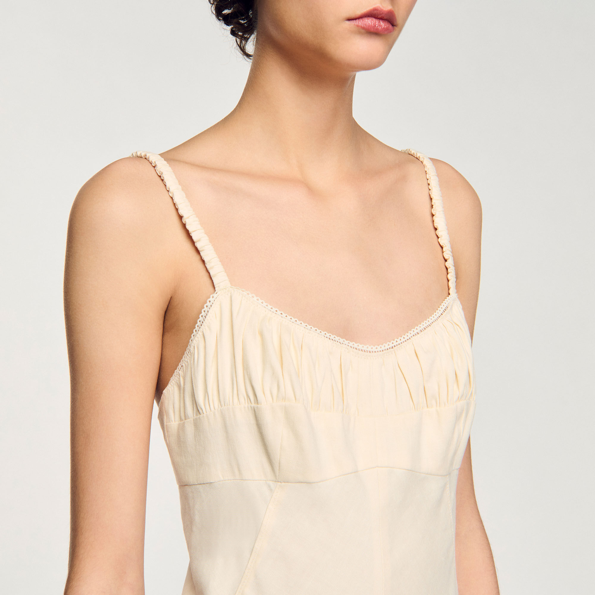Langes Trägerkleid