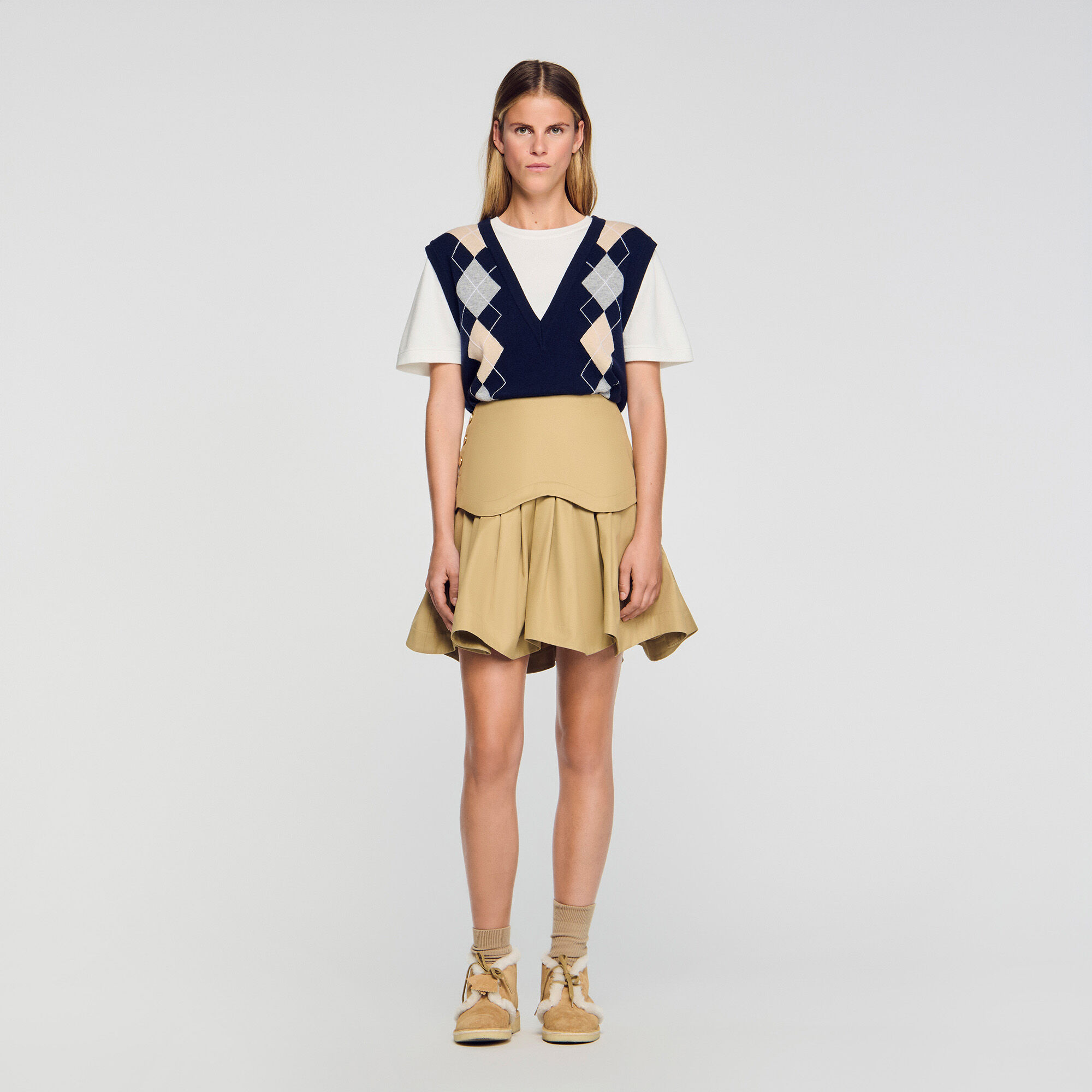 Kurzer Rock mit Volants Kurzer Rock mit Volants