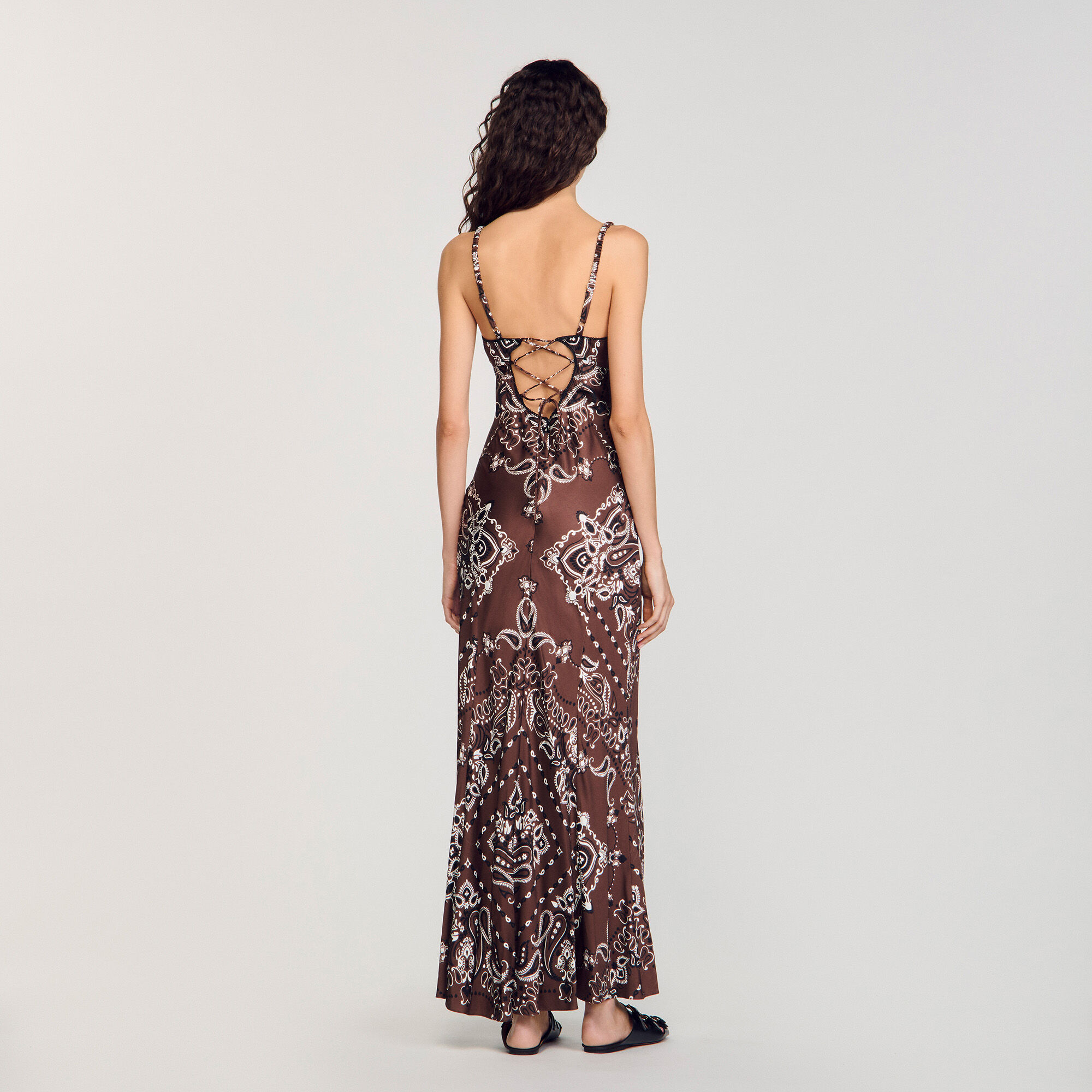Langes Kleid mit Bandana-Muster