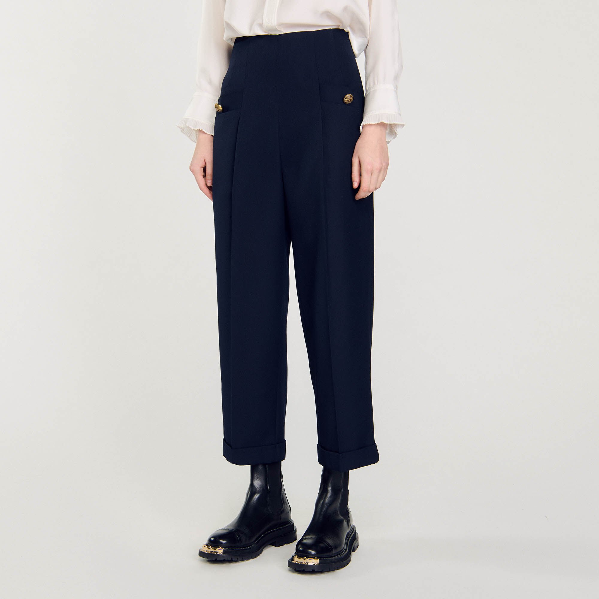 Weit geschnittene Hose