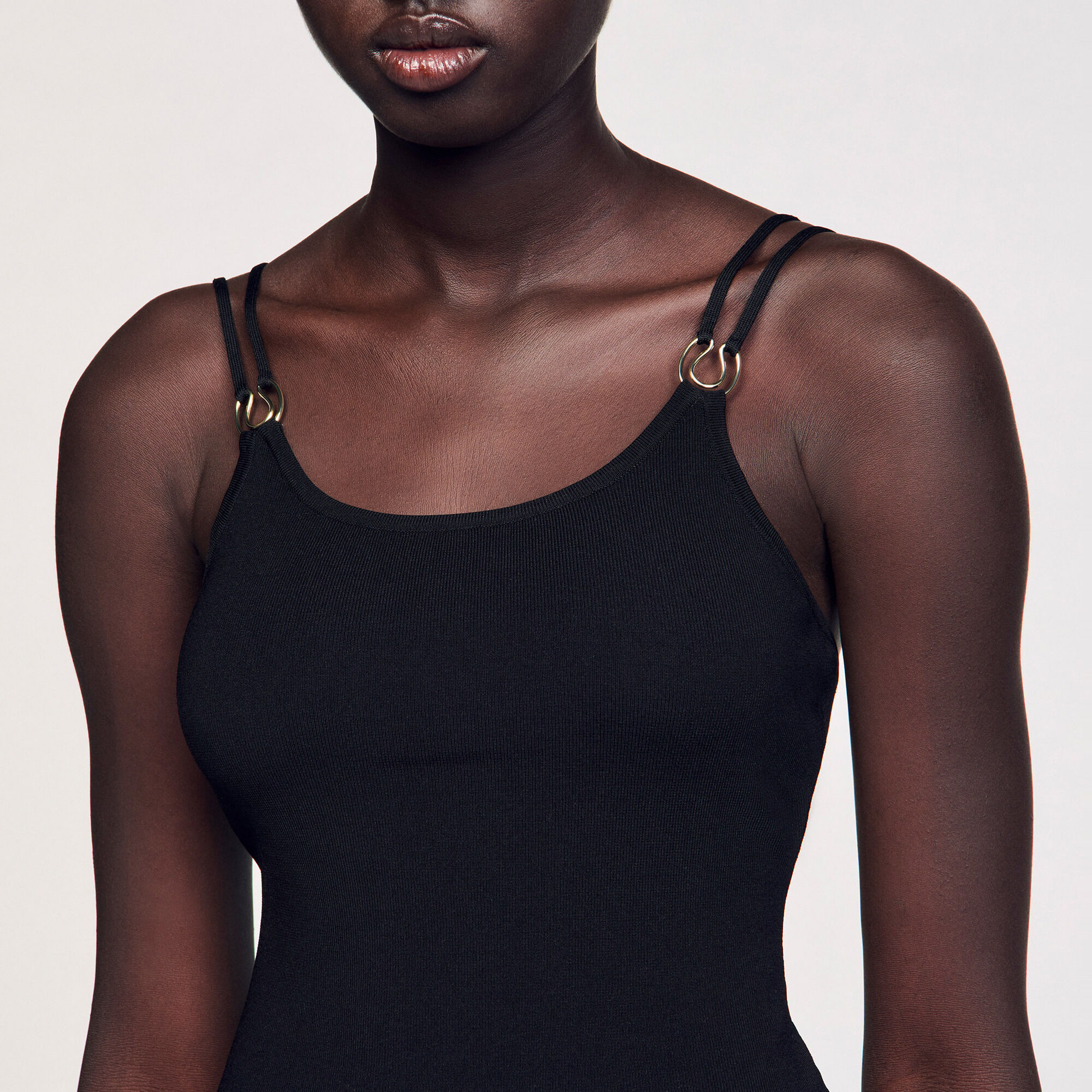 Body aus Strick mit Schmuckdetail