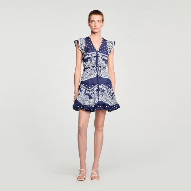 Kurzes Kleid mit Bandana-Print