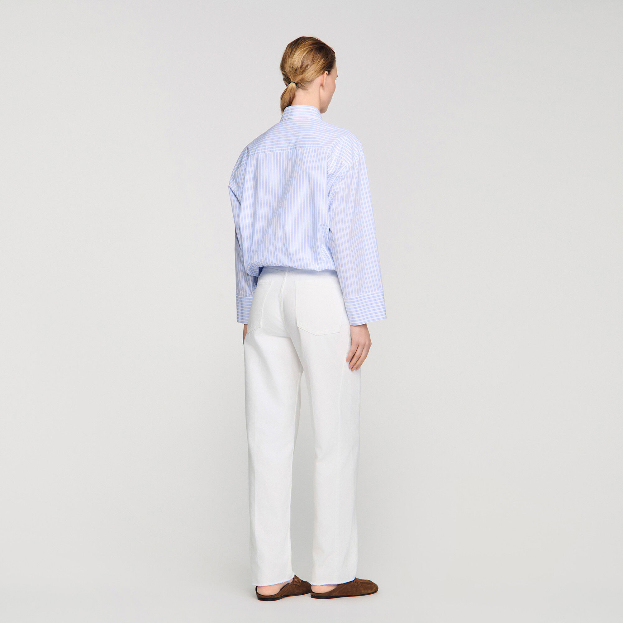 Kurze gestreifte Hemdbluse