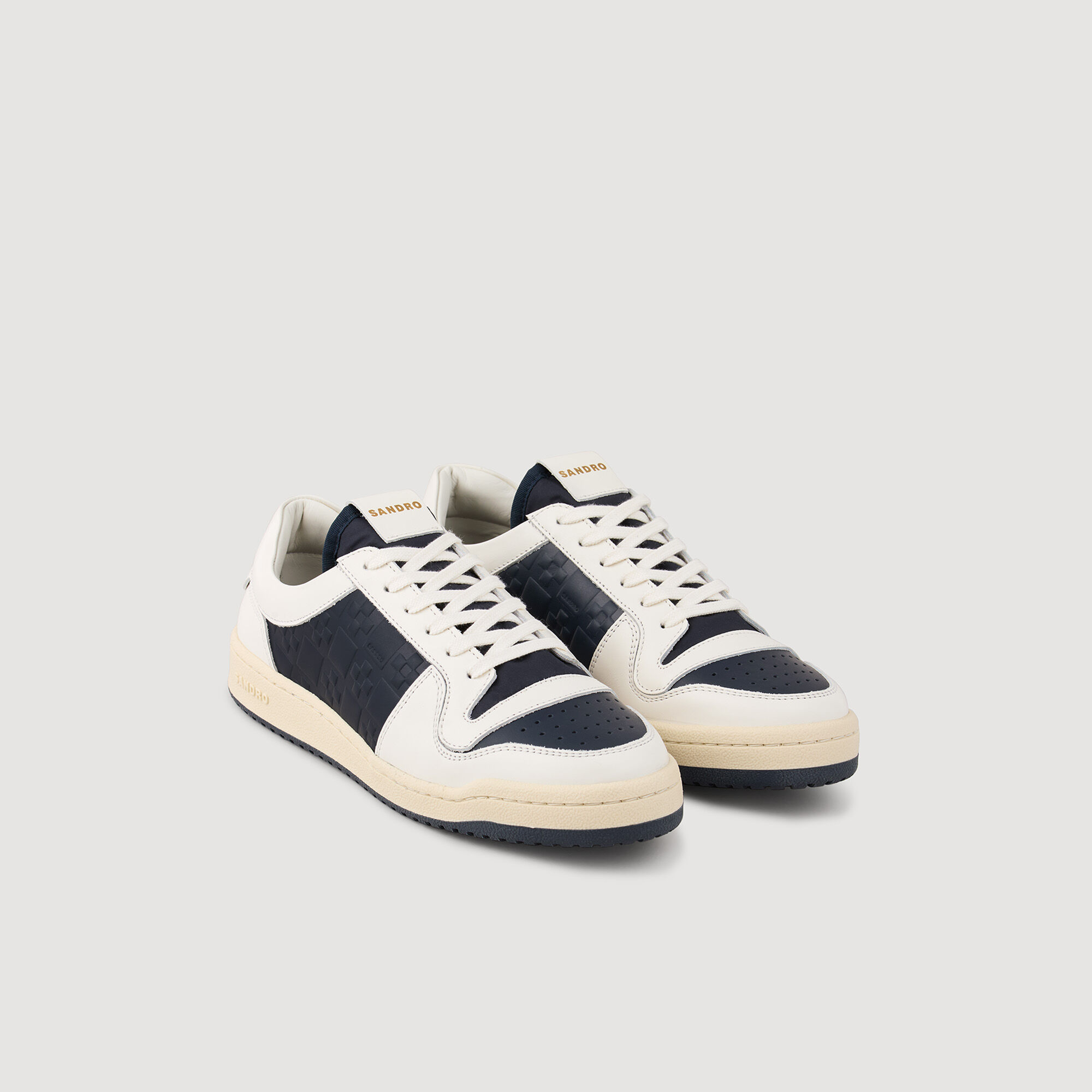 Niedrige Sneakers aus Leder