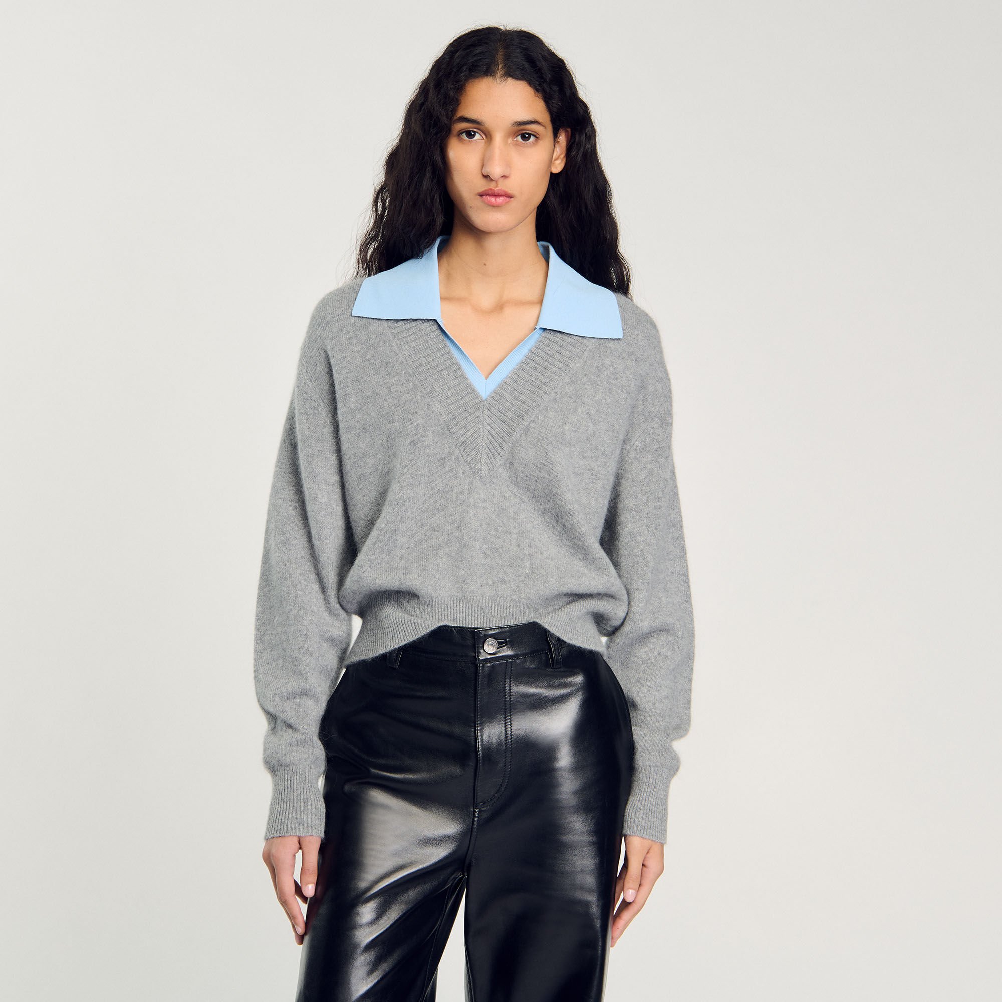 Pullover mit doppeltem Kragen