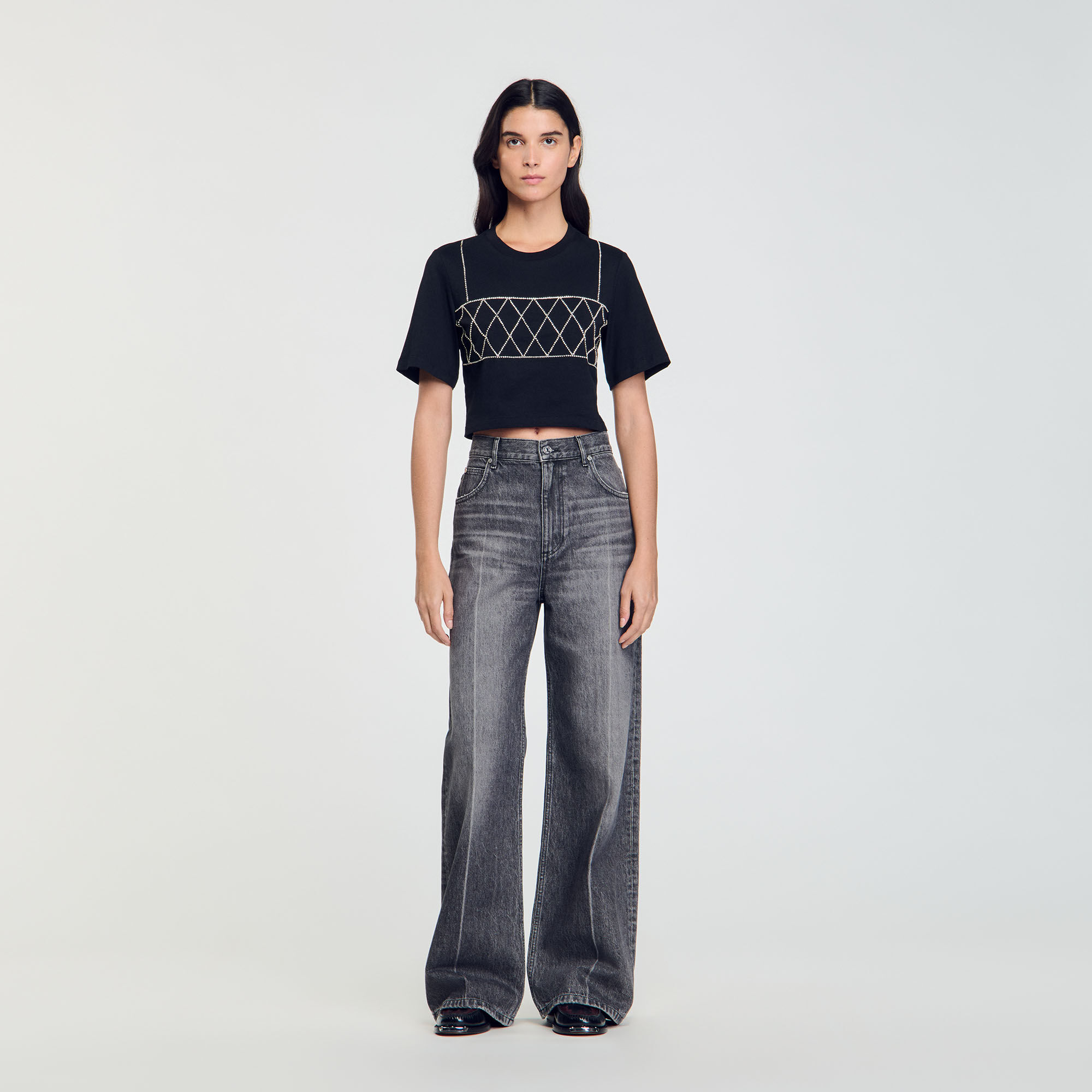 Kurzes T-Shirt mit Strass