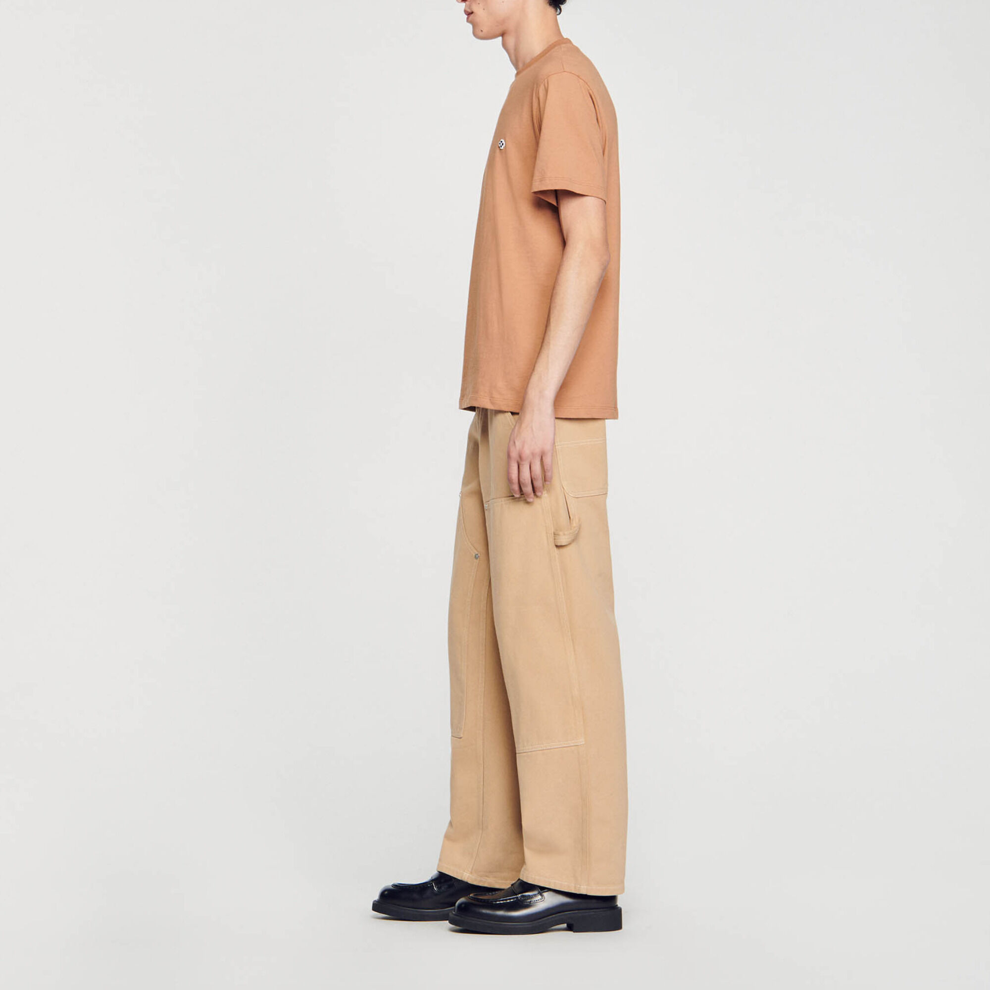 T-Shirt mit Square-Cross-Aufnäher