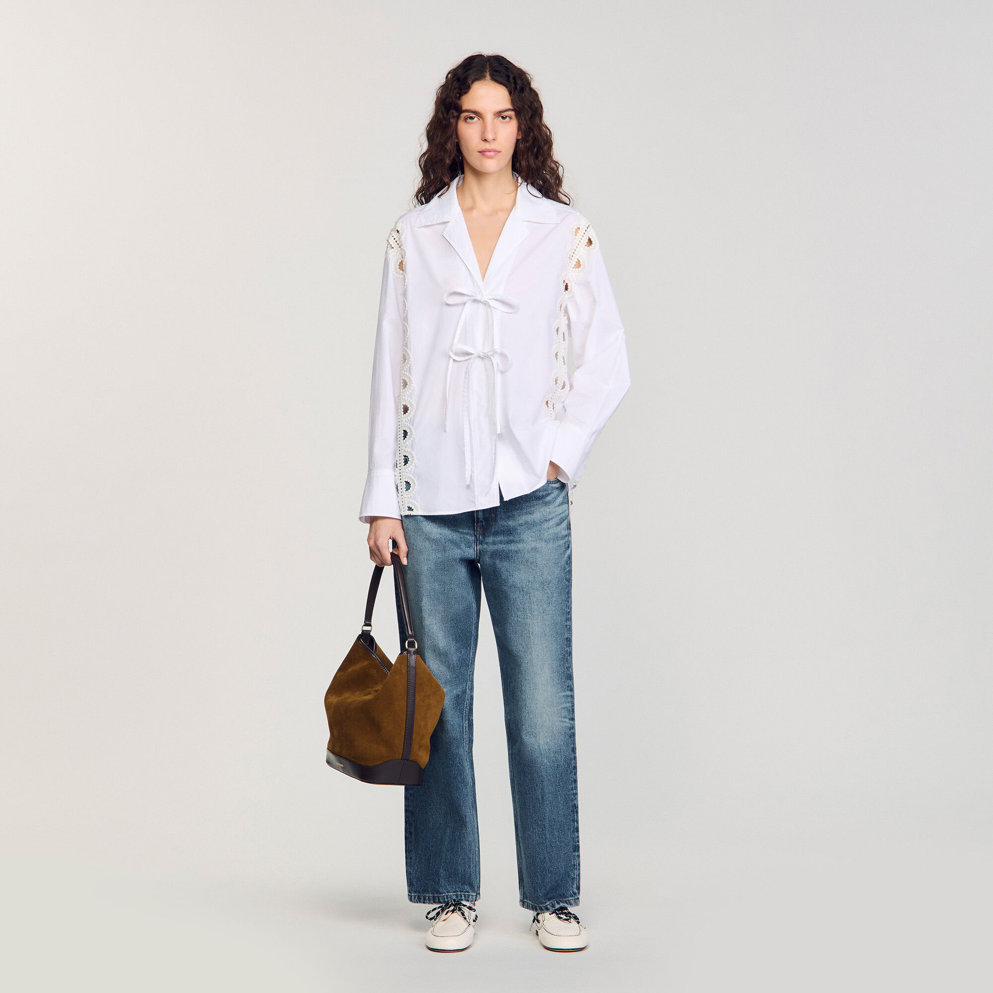 Beuteltasche aus Leder und Wildleder