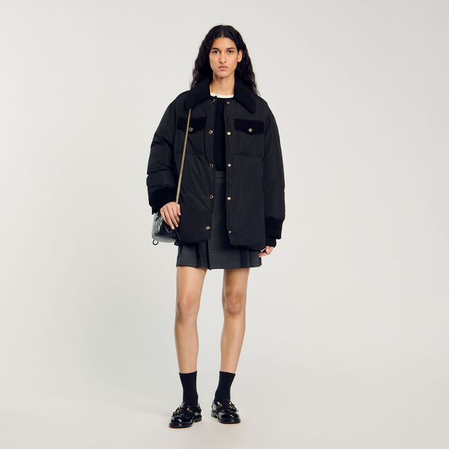 Kurze Daunenjacke