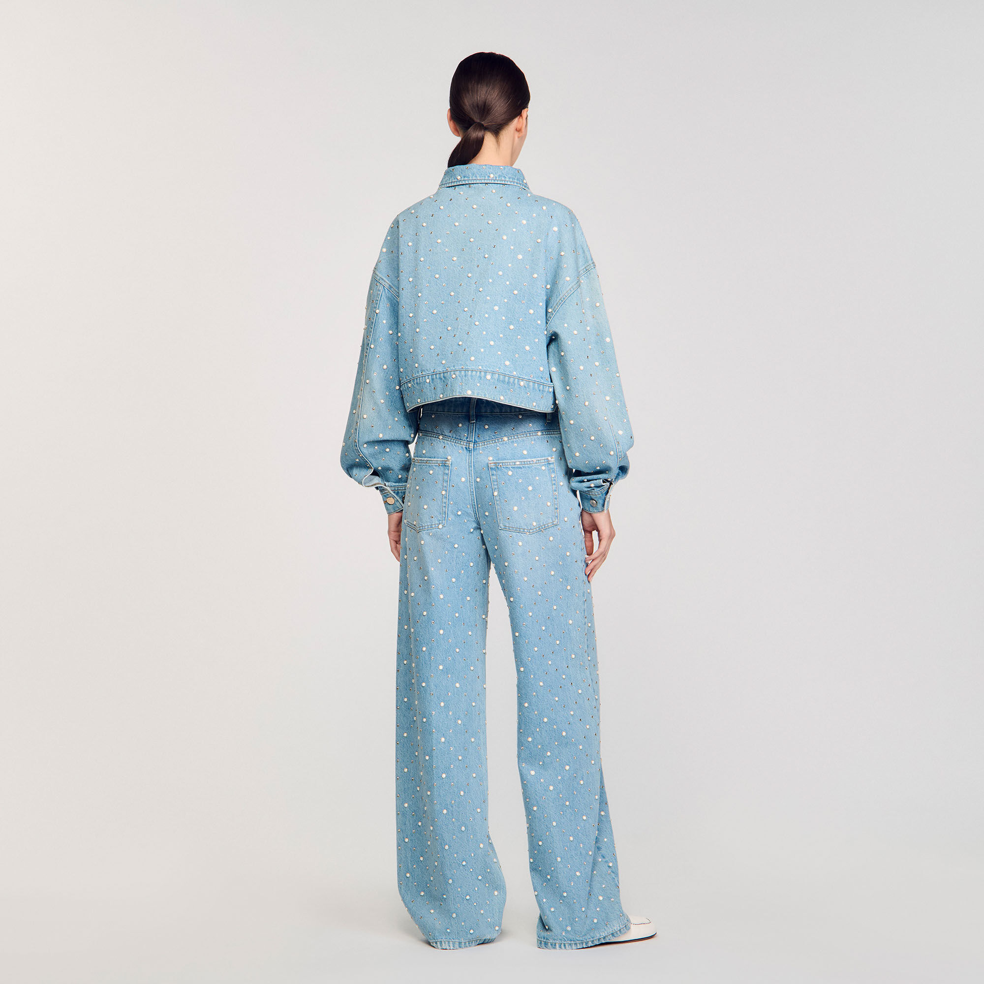 Jeansjacke mit Strass und Perlen
