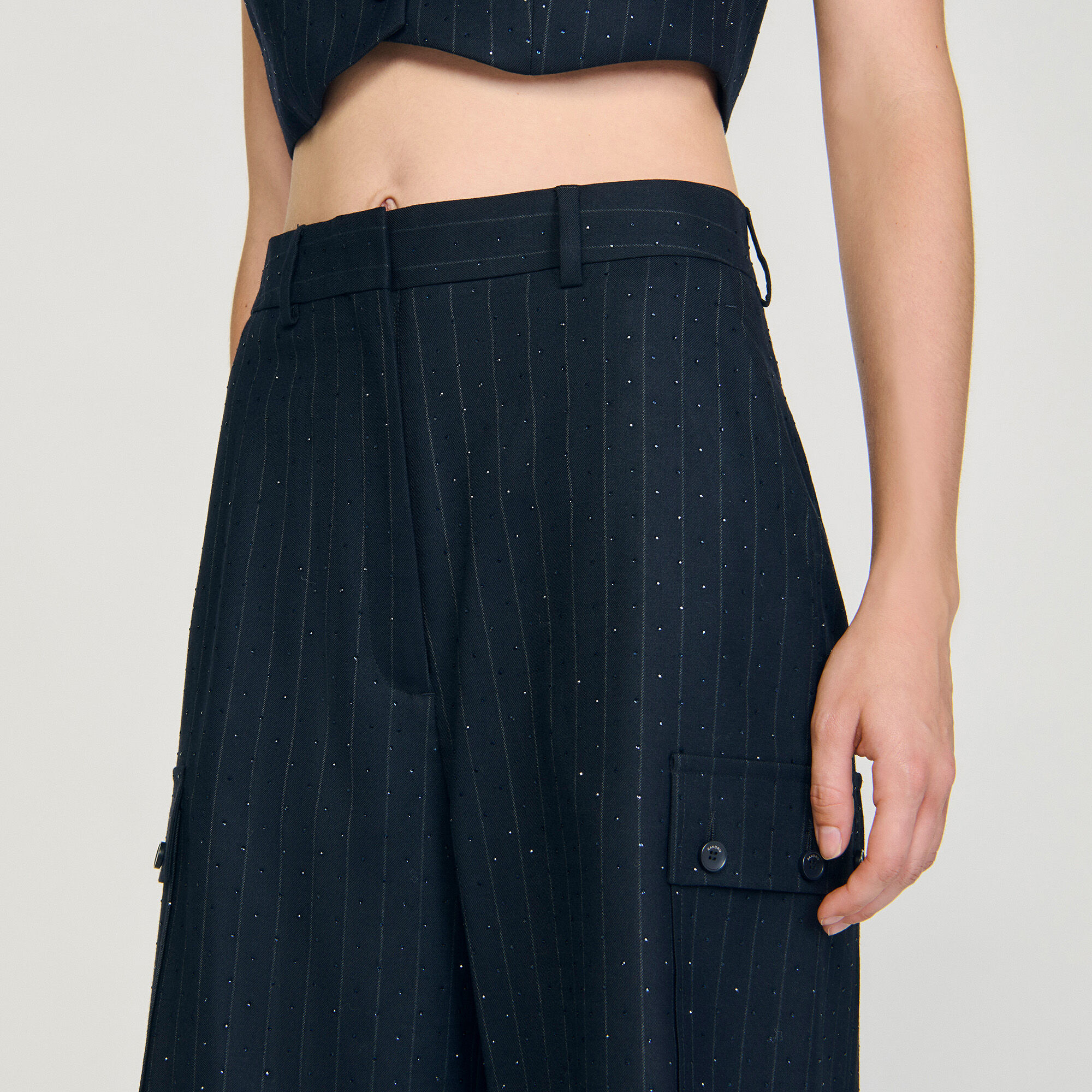 Gestreifte Bermudashorts mit Strass