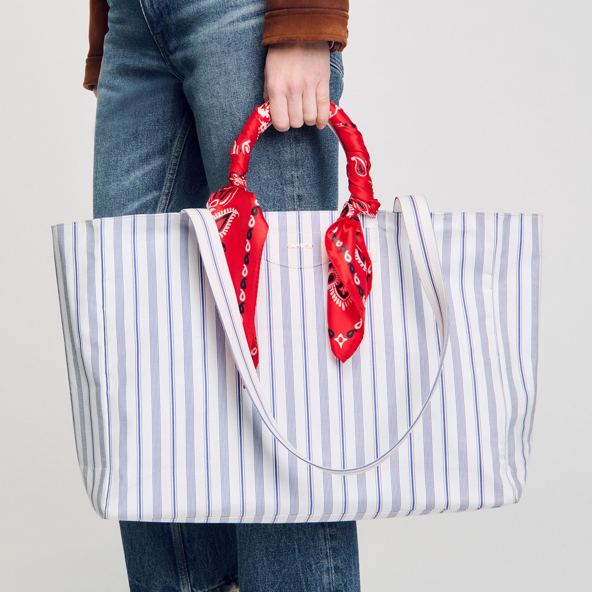 Seidenhalstuch mit Bandana-Muster
