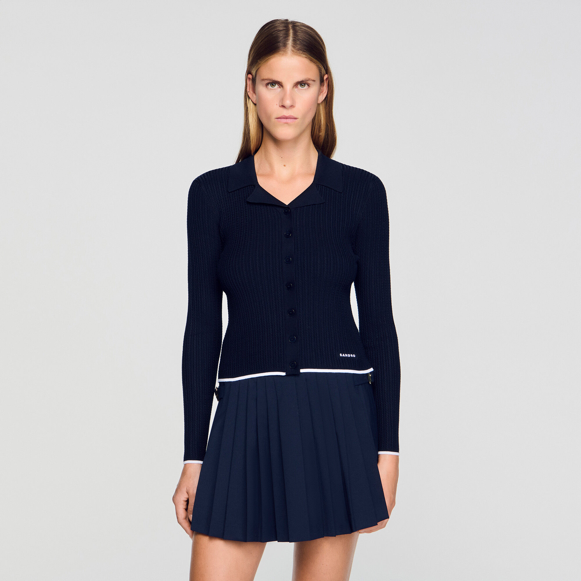Kurzer Cardigan mit Polokragen