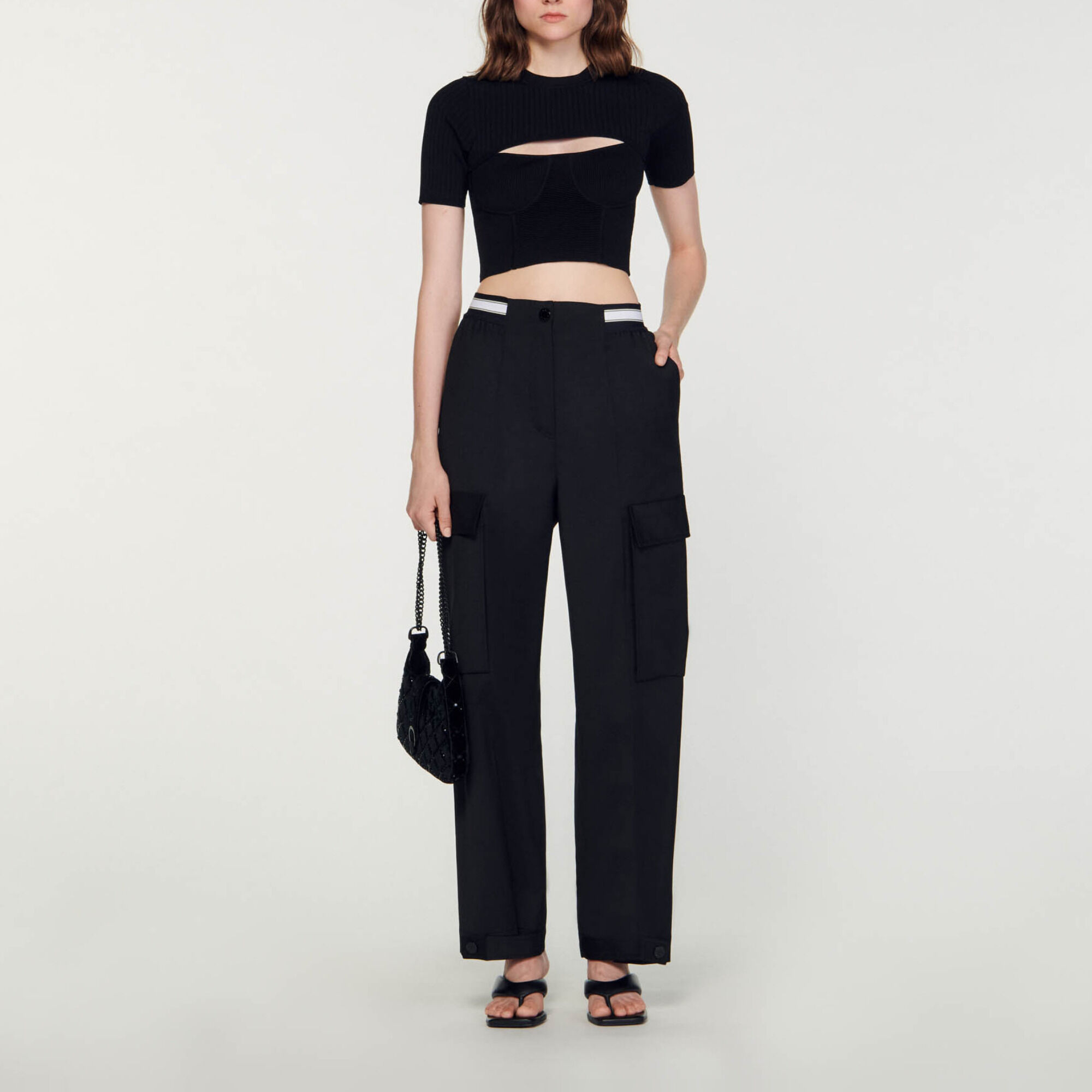 Unterbrochener Kurzer Pulli