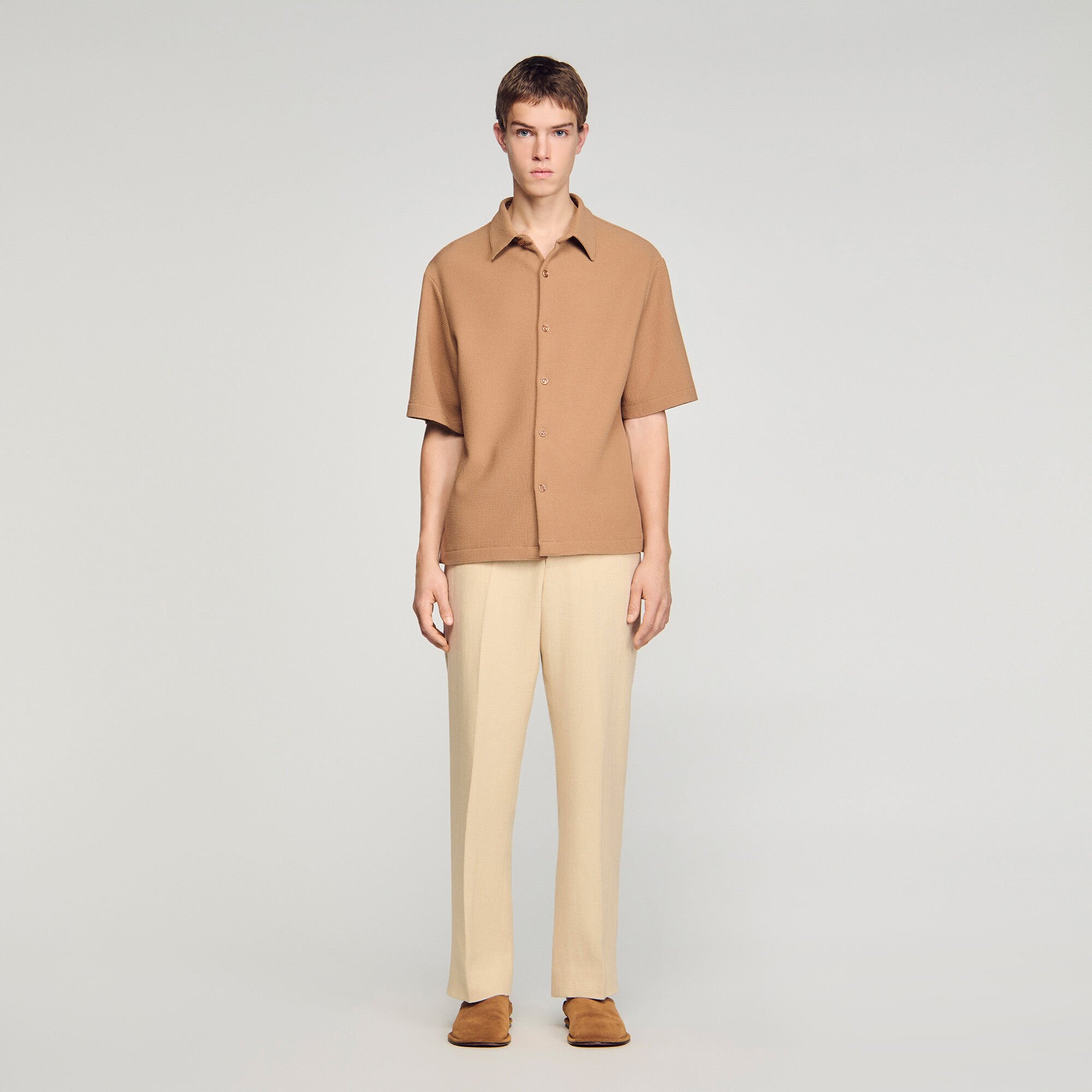 Struktur-Hemd mit Haifisch-Kragen